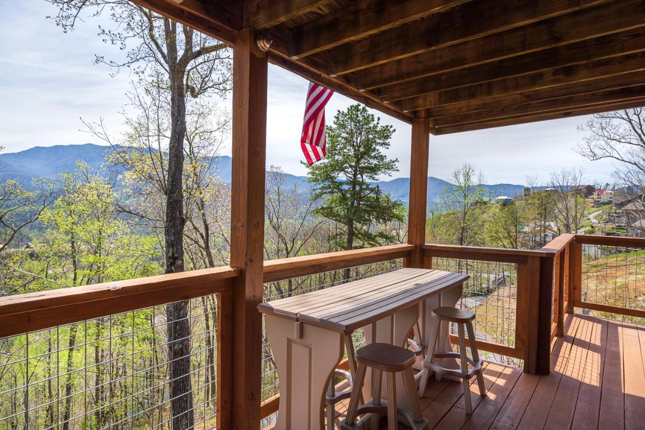 Black Bear Lookout By Stony Brook Cabins