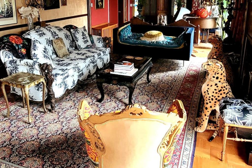 lounge