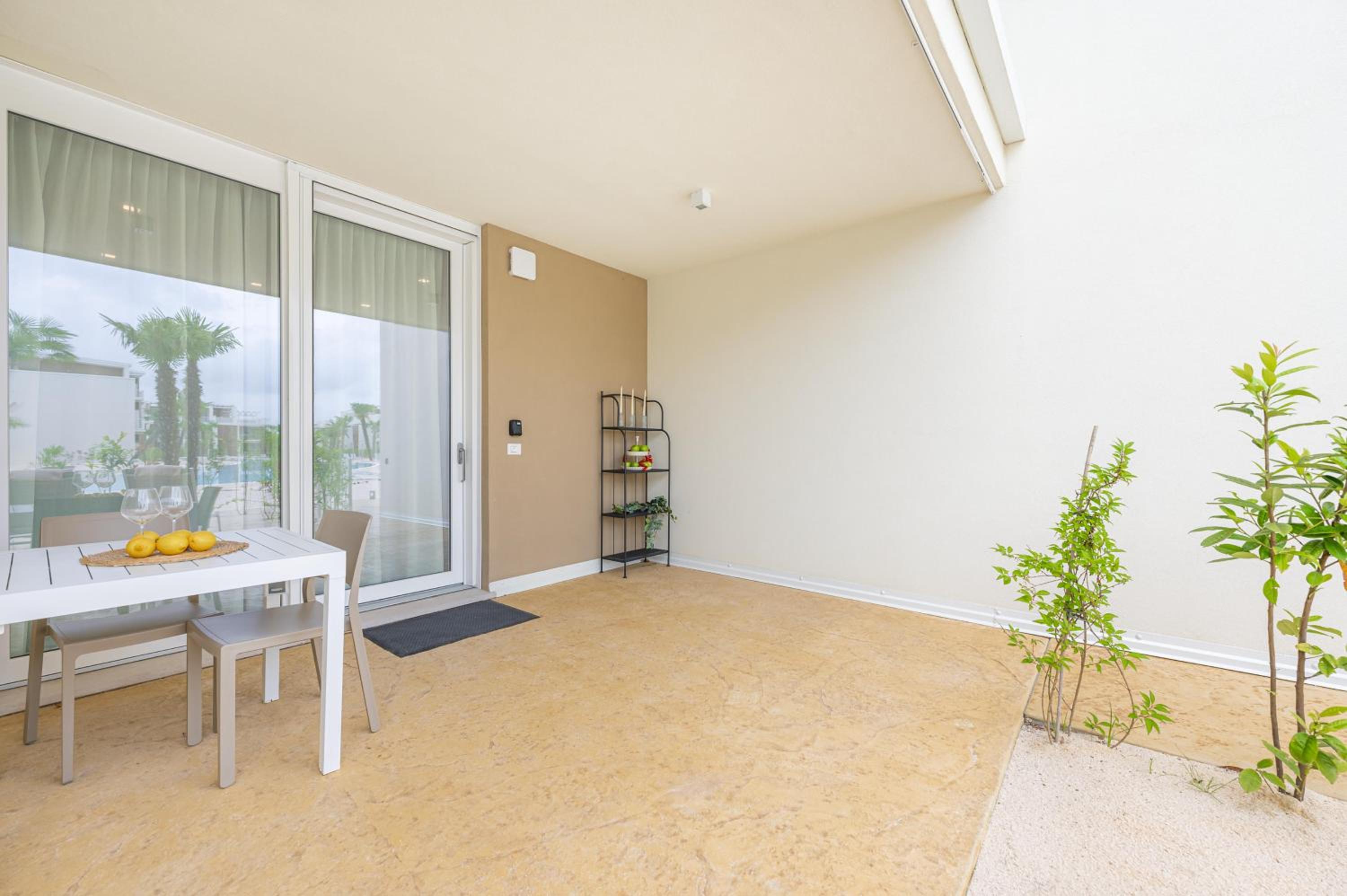 Wave Island H2 view 3