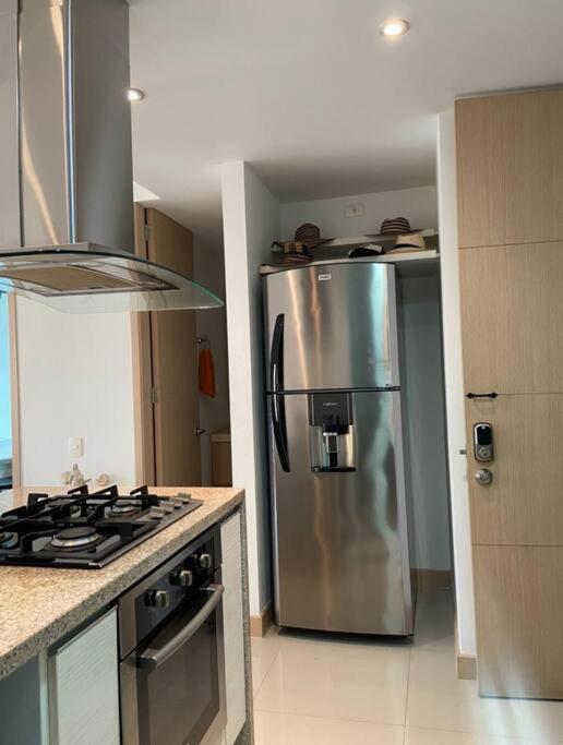 Lujoso apartamento frente al mar