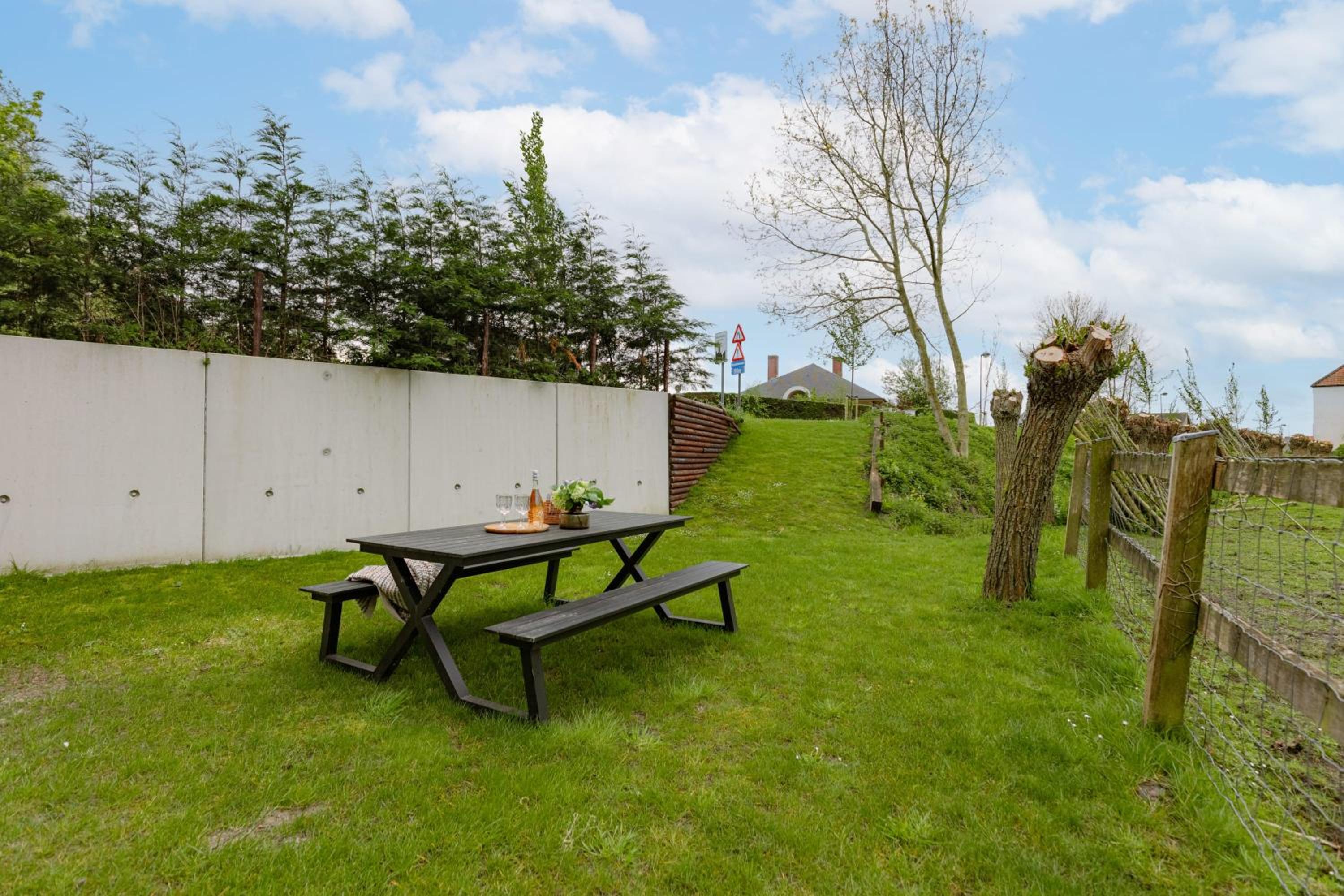 Huswell - Holiday home along the canal with great views