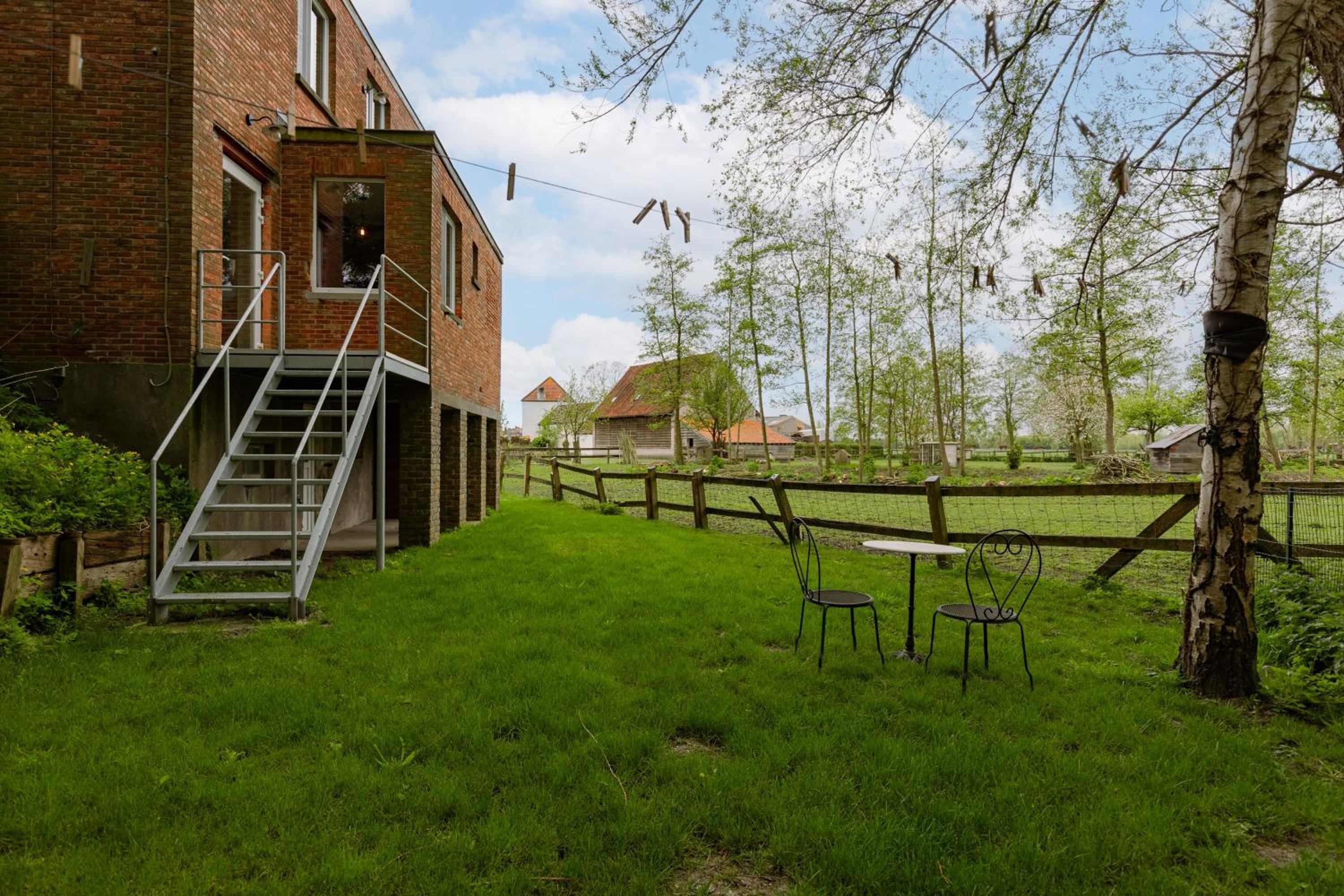 Huswell - Holiday home along the canal with great views