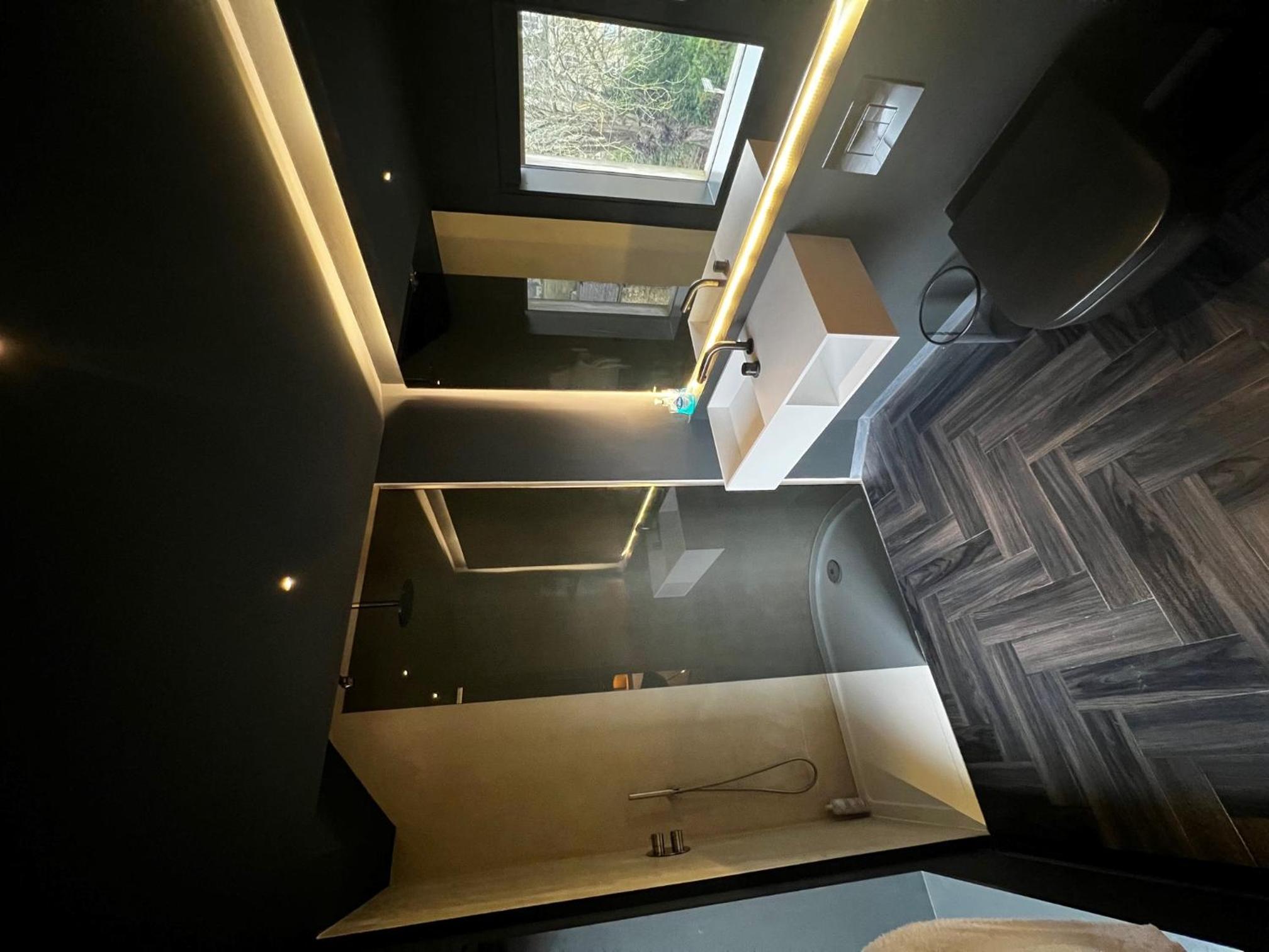 Luxury Villa in Central Woodstock view 3
