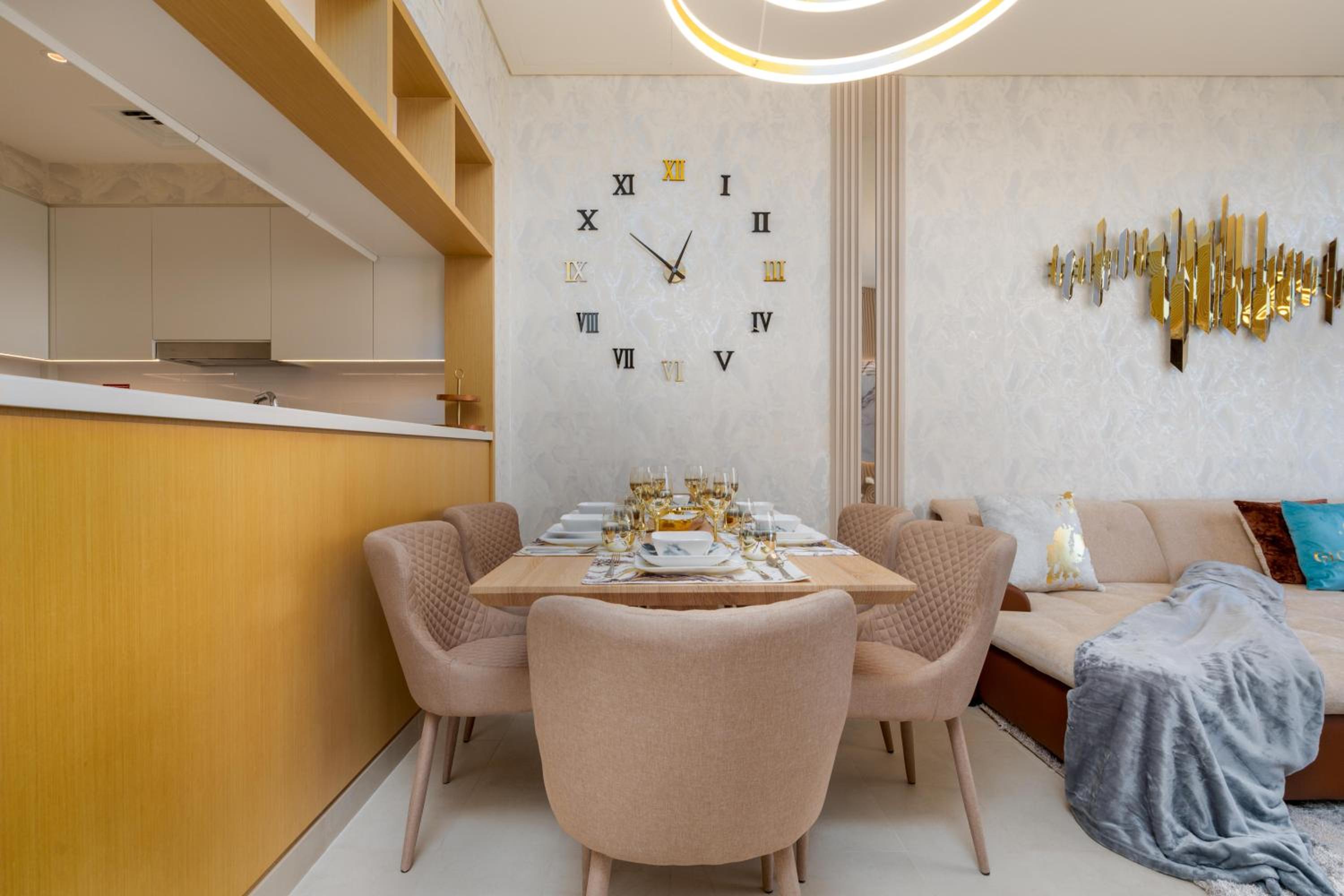 GLOBALSTAY Creek Rise Tower Elegant Apartments