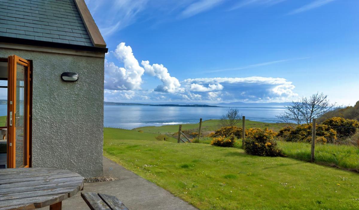 Kinbane Self Catering Cottages - 'Makem's Cottage'