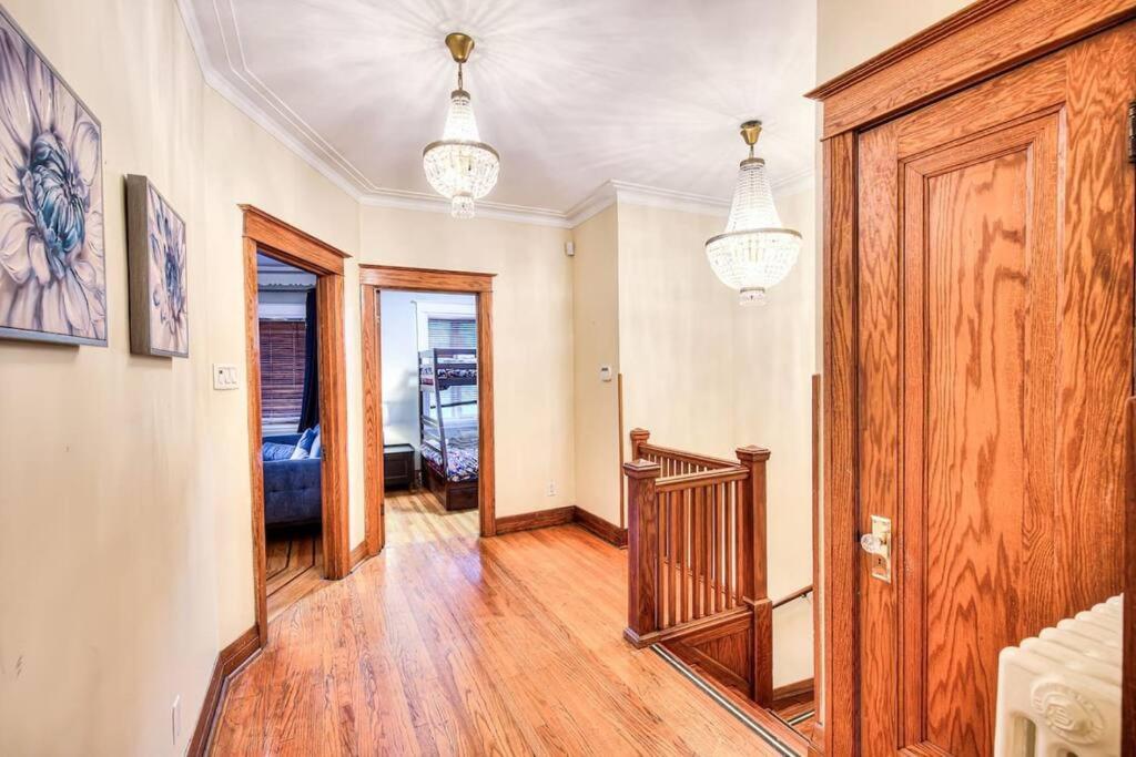 4BDR-2min walk to Metro-Free Parking-15min to DT