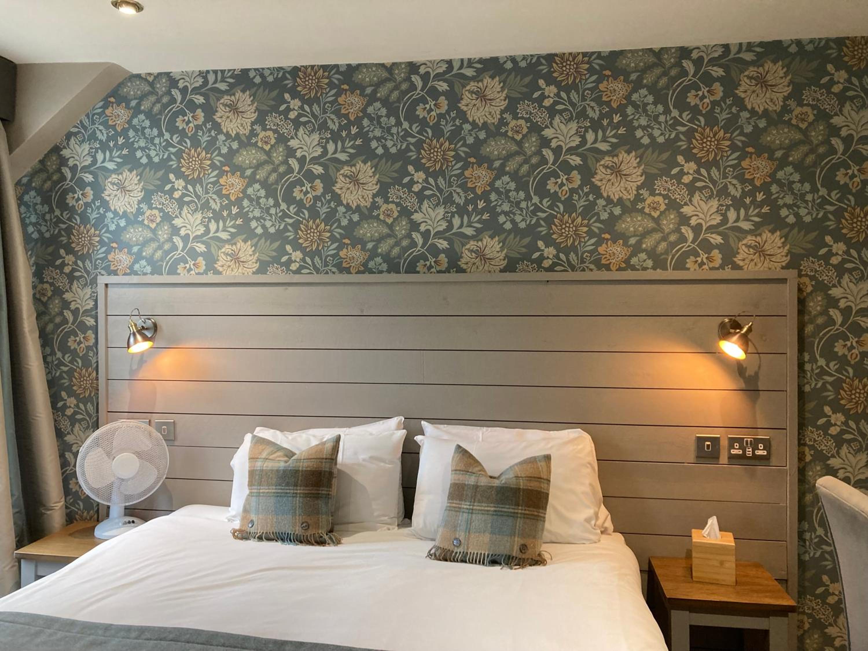 West Port Hotel