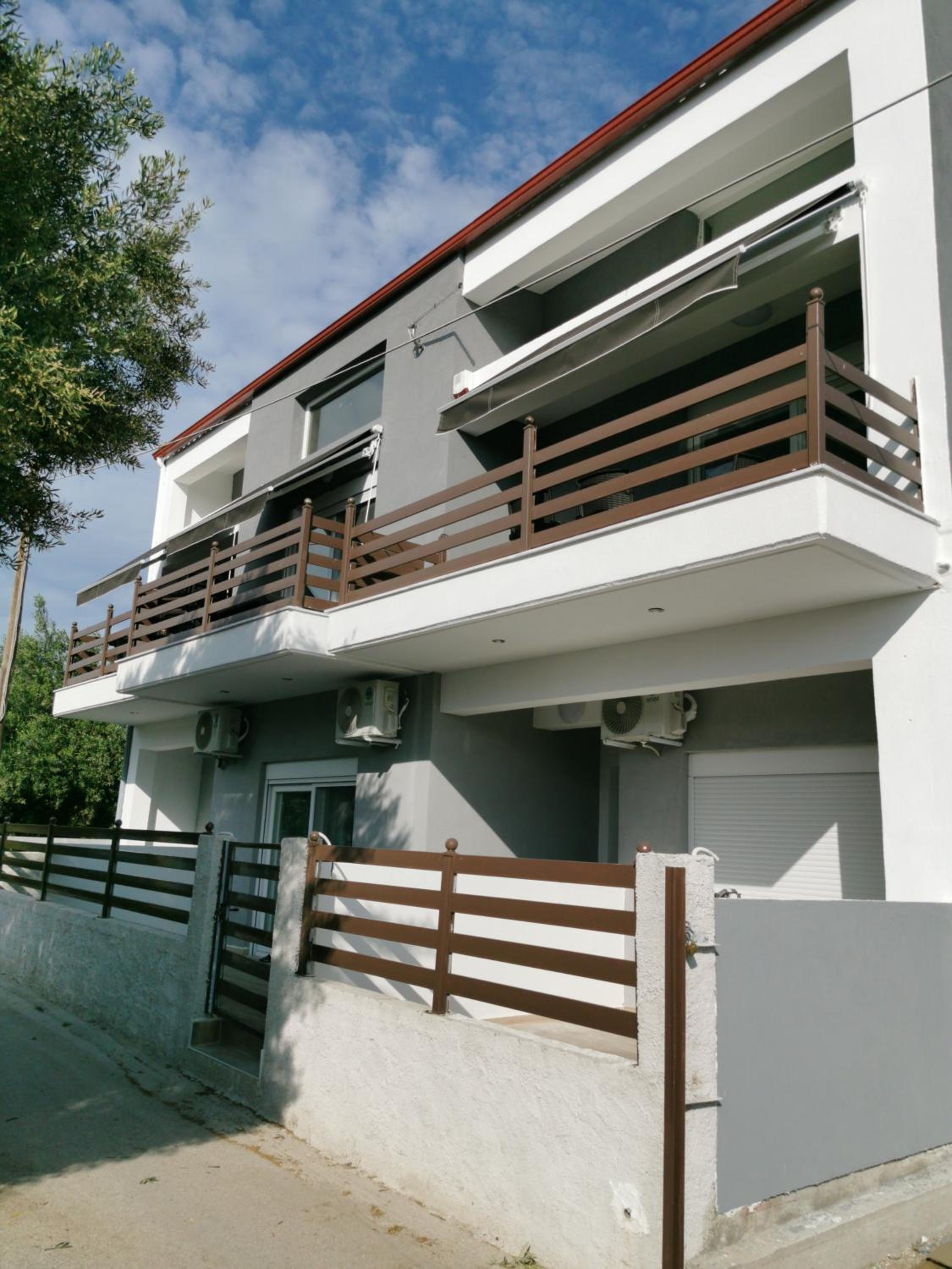 Irini'shouse 4 view 3