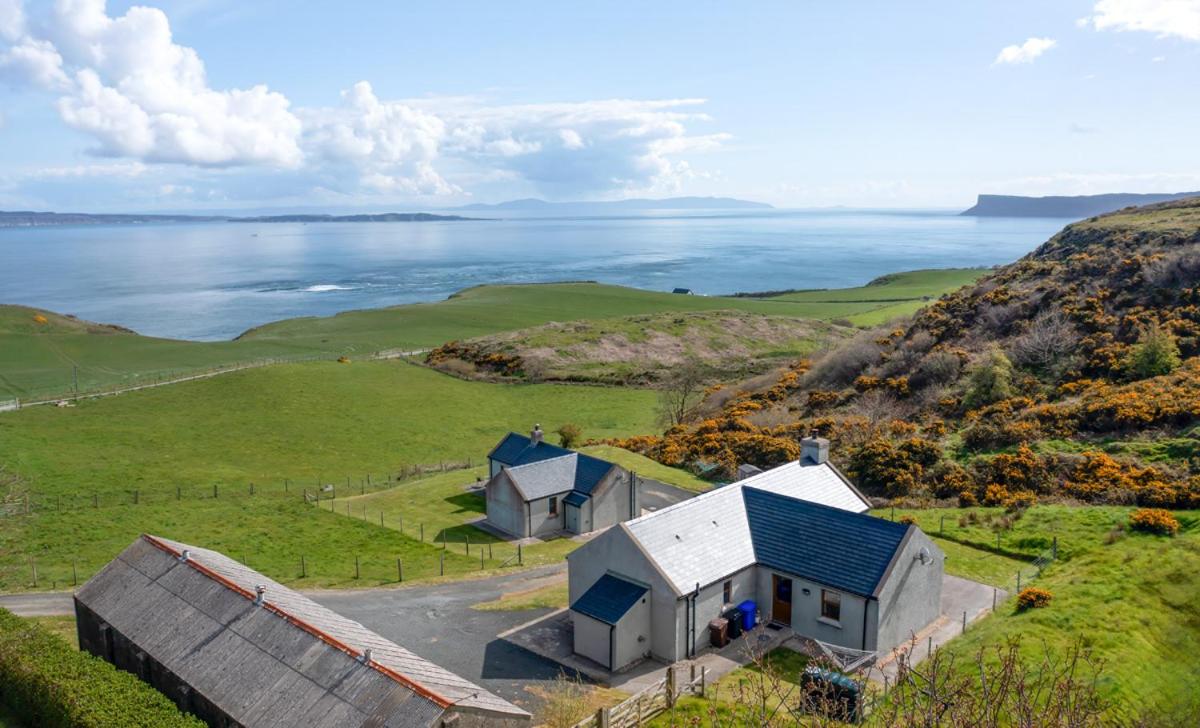 Kinbane Self Catering Cottages - 'Makem's Cottage'