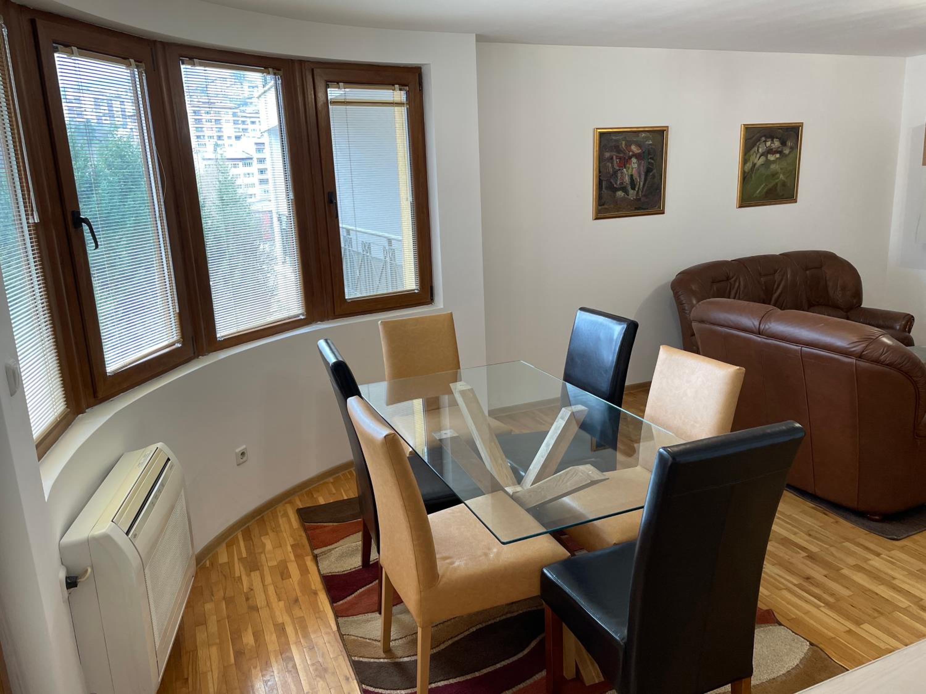 Vessy’s apartment
