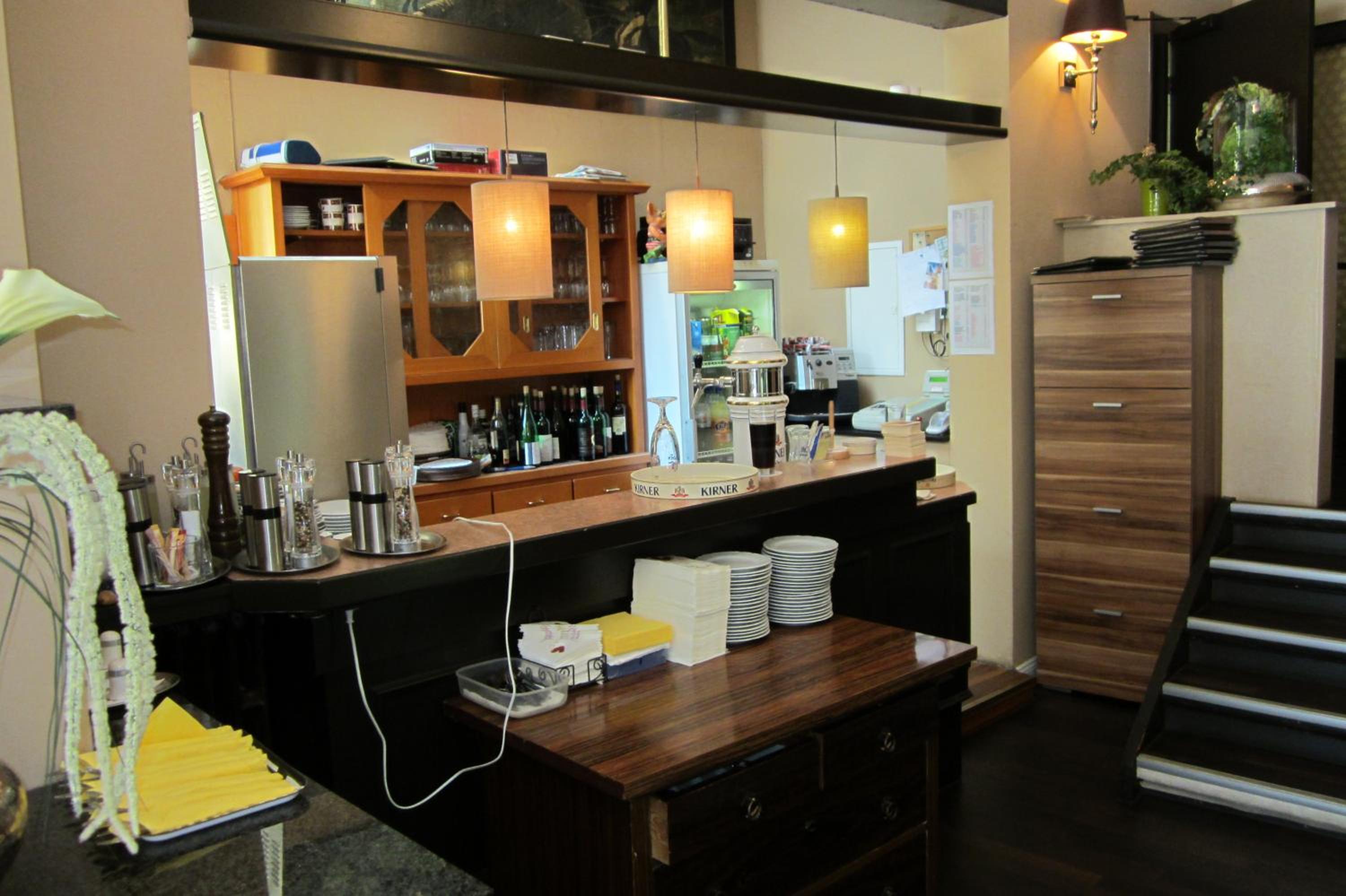 bar
