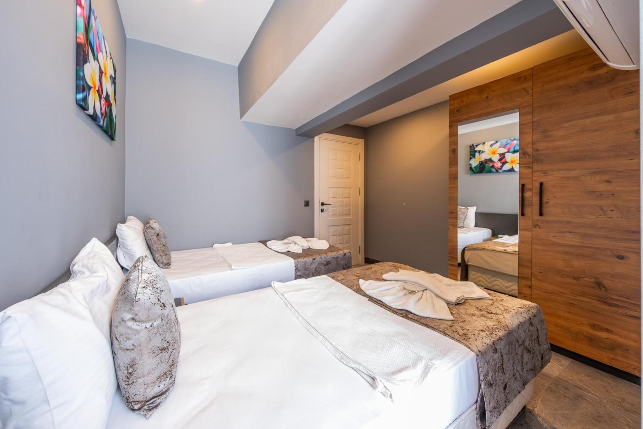 Mrt Suites Lara - Image 40