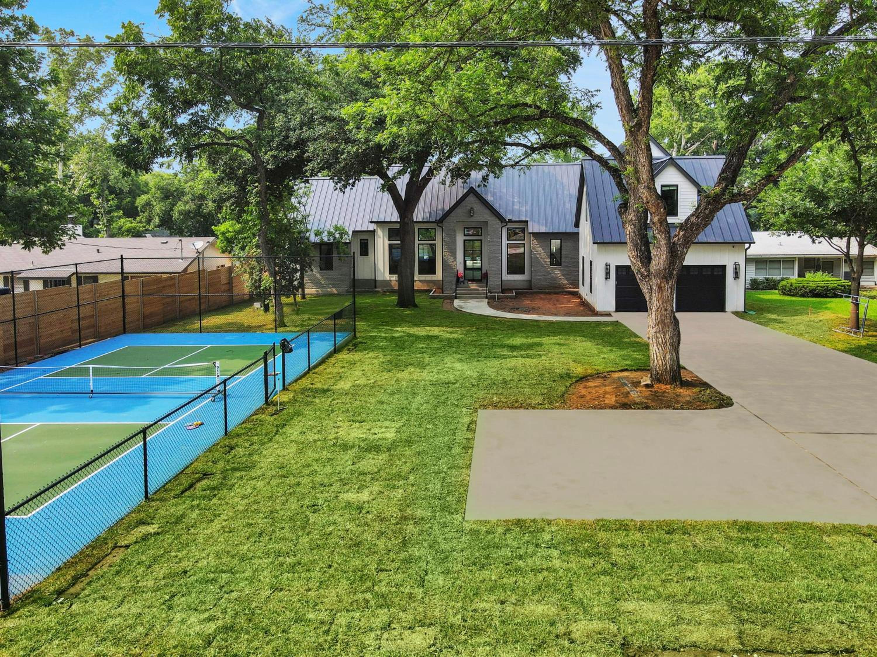 Palm Paradise on Lake LBJ with Concierge Services view 5