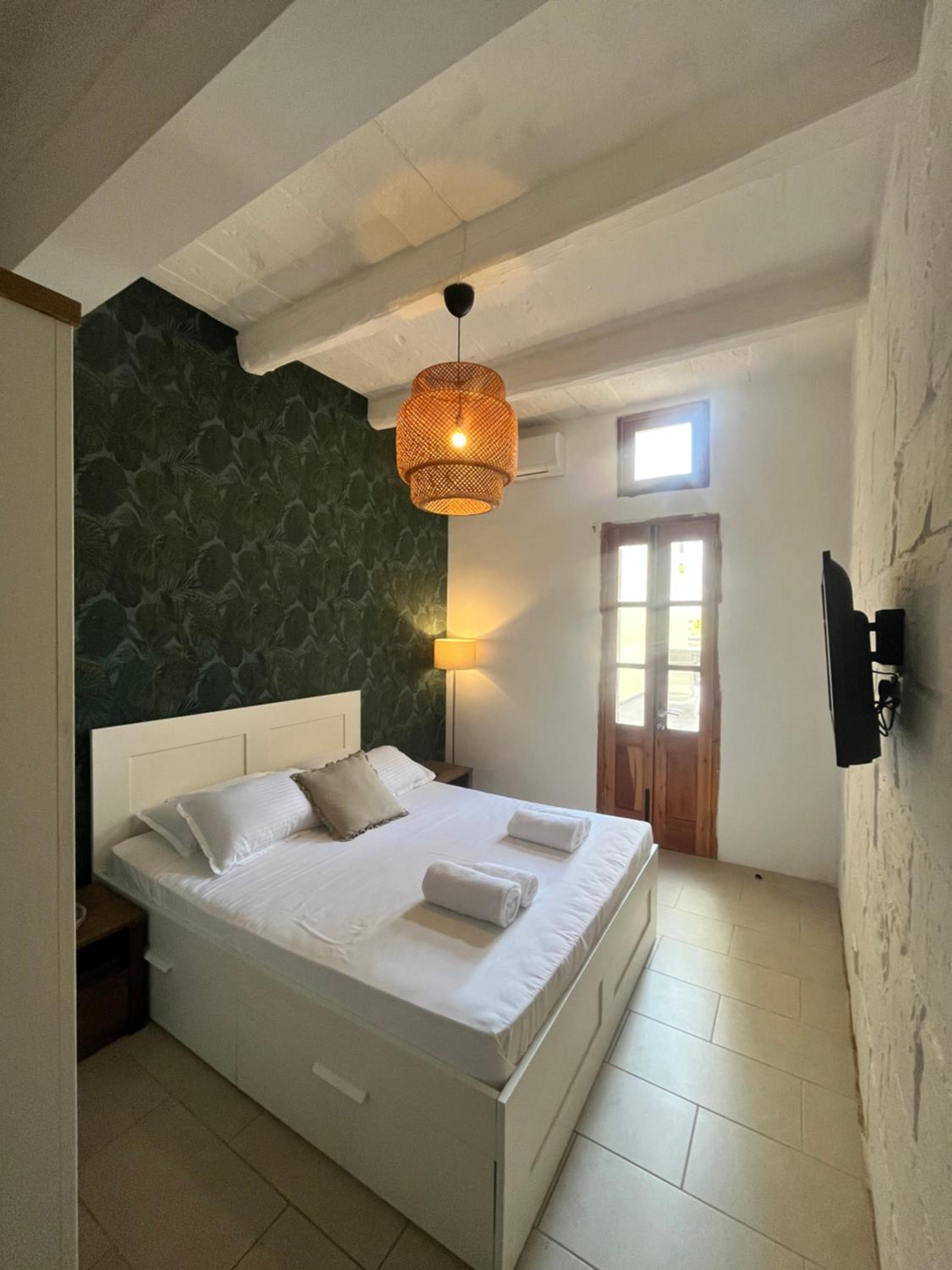 Suite 3 at Palazzo Seraphim Boutique living in St Julians photo 2