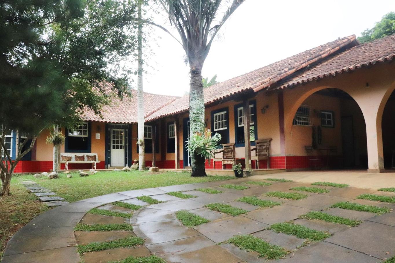 Lindo sitio com piscina em Rio Novo-Minas Gerais