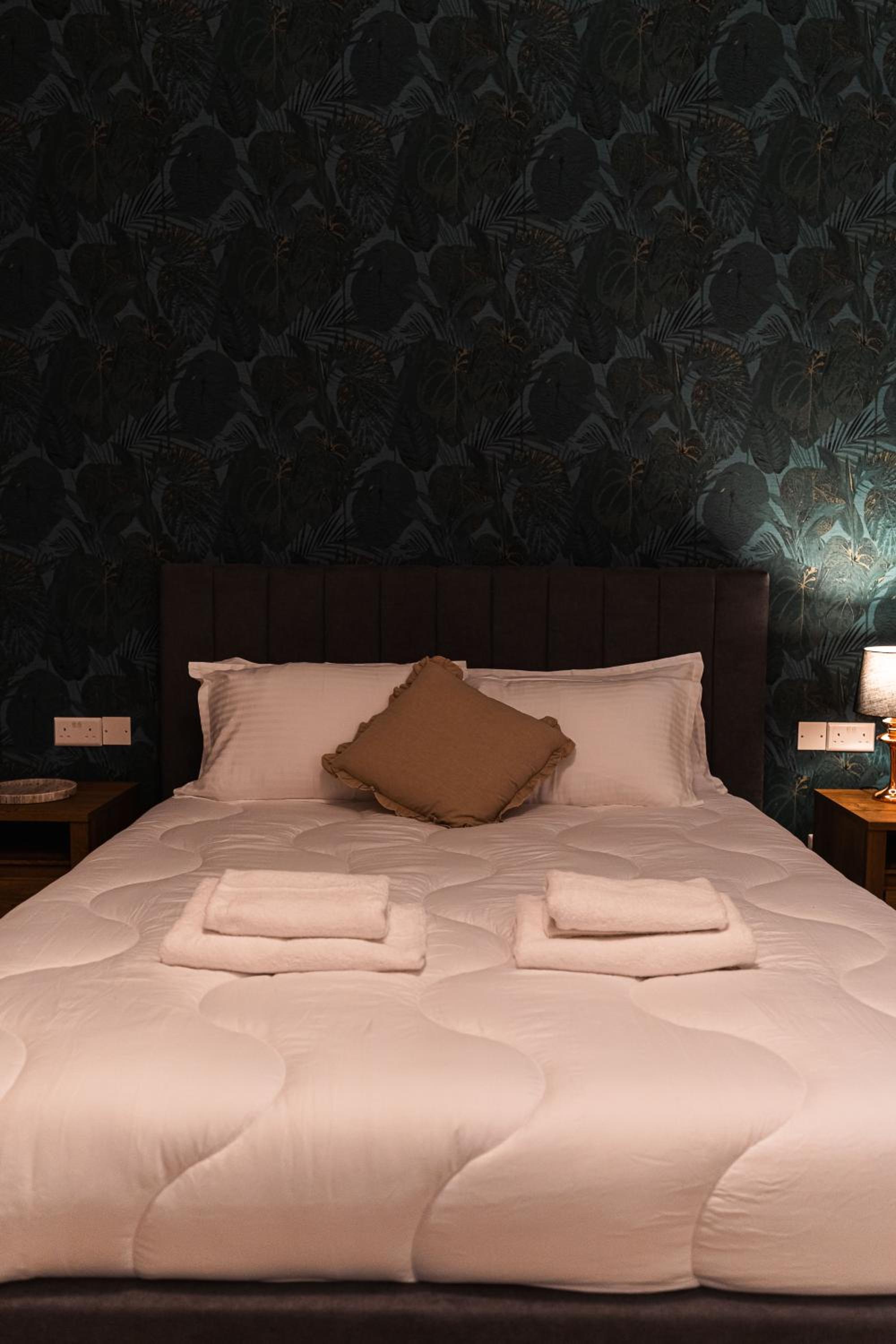 Suite 2 at Palazzo Seraphim Boutique living in St Julians photo 4