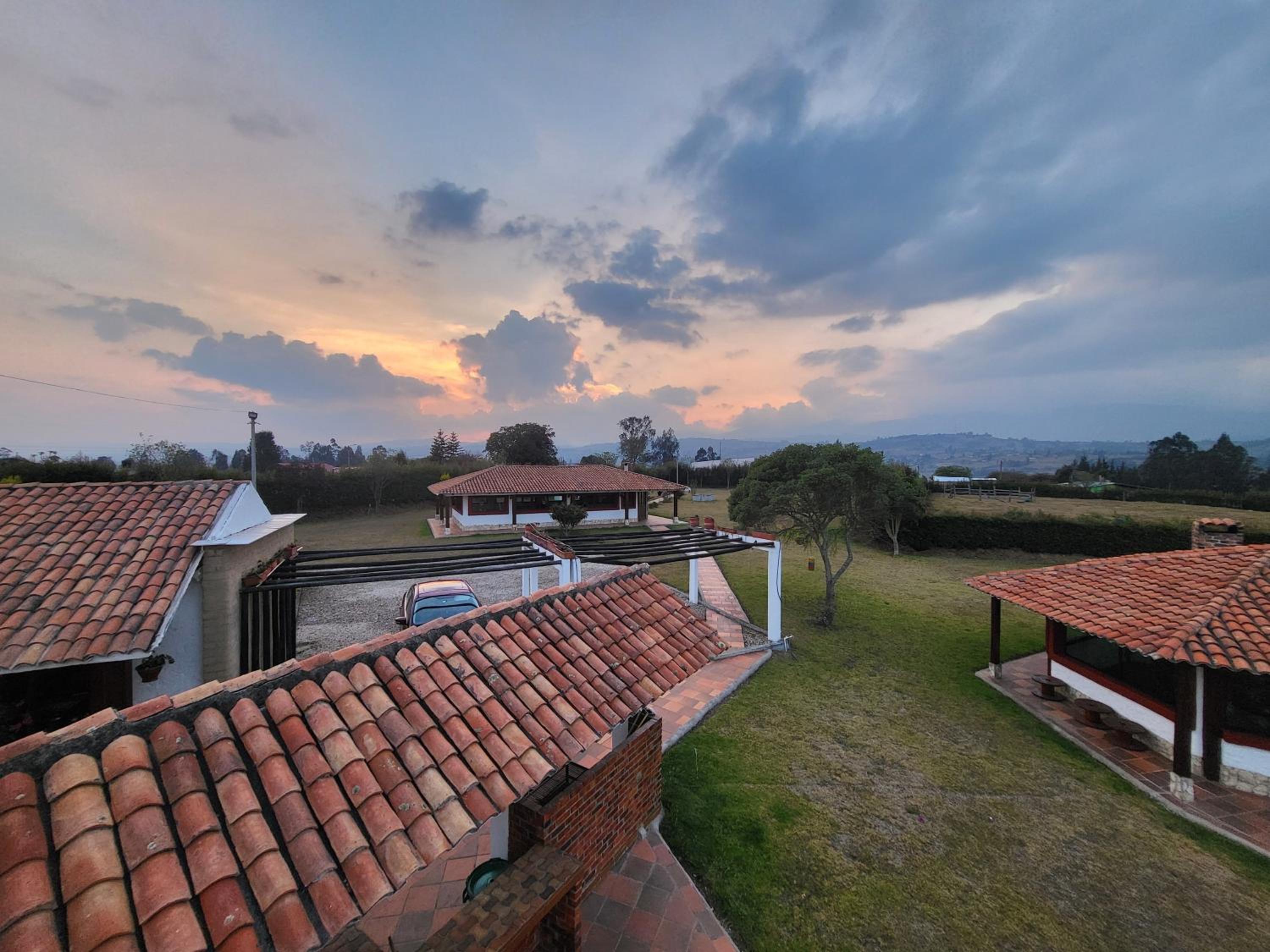 Villa Mariana - Casa Campestre Privada - Hasta 16 Personas