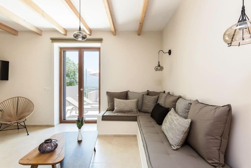Upper View Villa, with private pool view 3