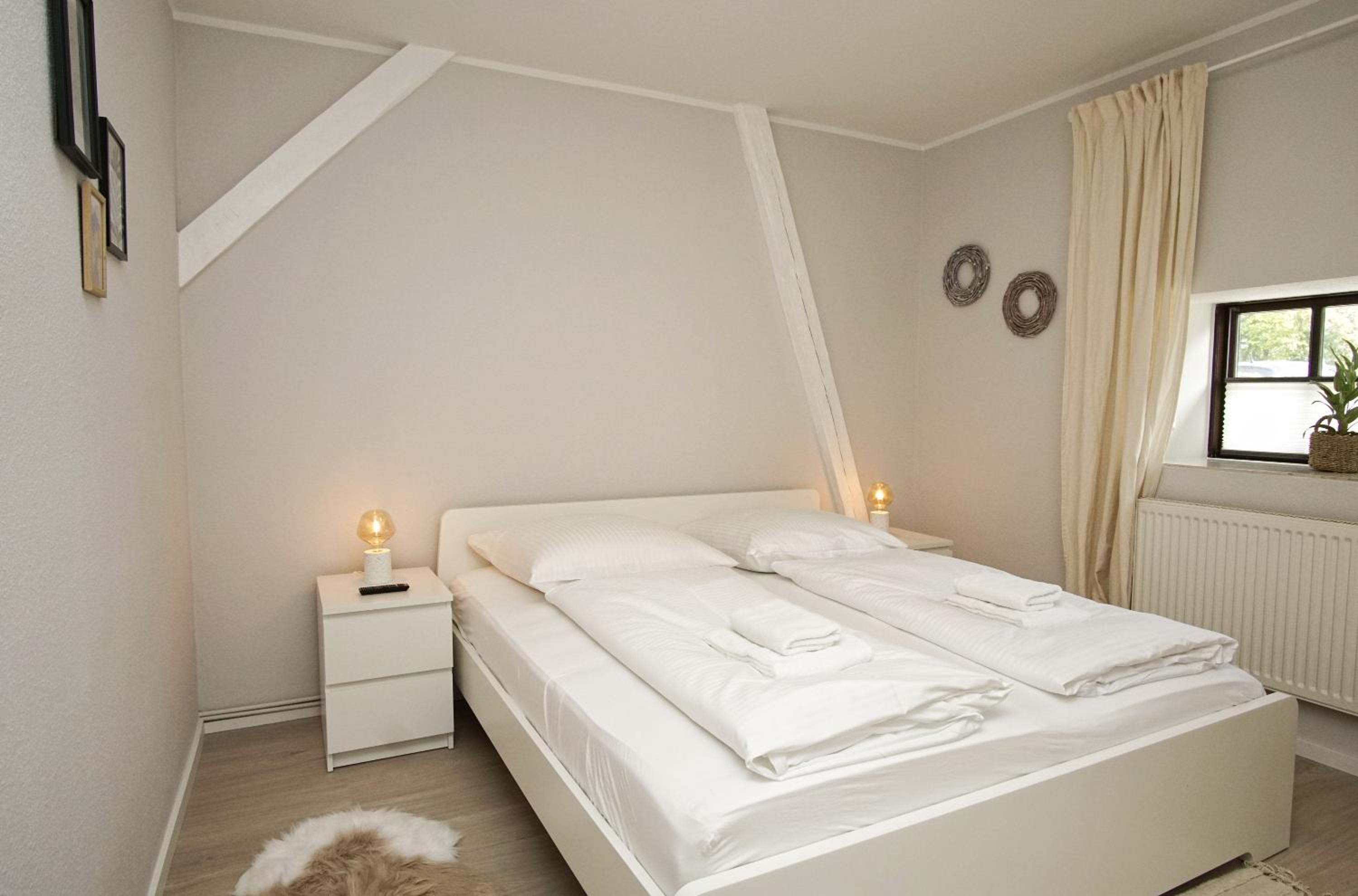Haus Büdnerstube Ferienwohnung Nr 3 - mit Schwimmbad und Saunanutzung im AHOI-Erlebnisbad Sellin