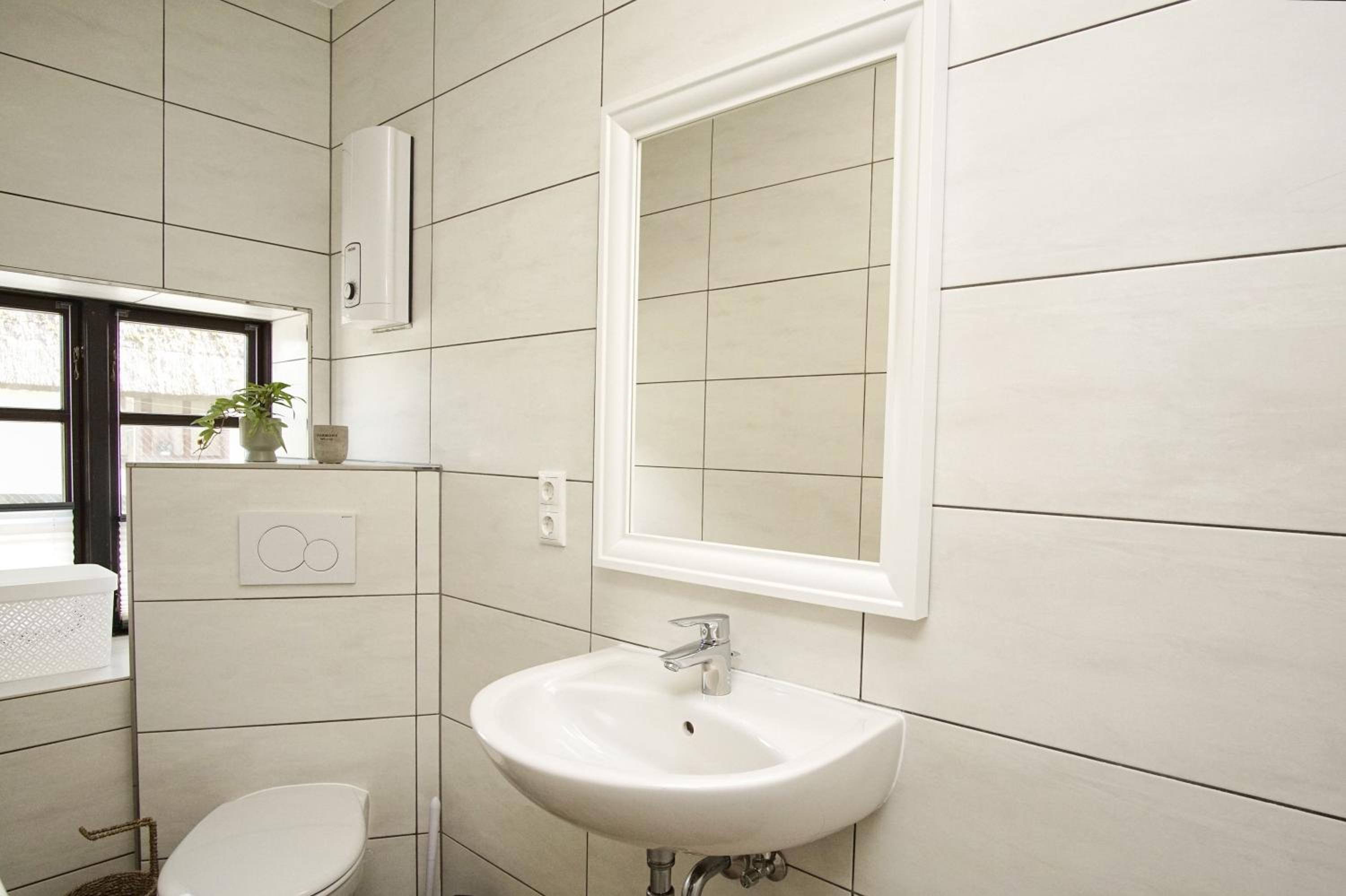 Haus Büdnerstube Ferienwohnung Nr 3 - mit Schwimmbad und Saunanutzung im AHOI-Erlebnisbad Sellin