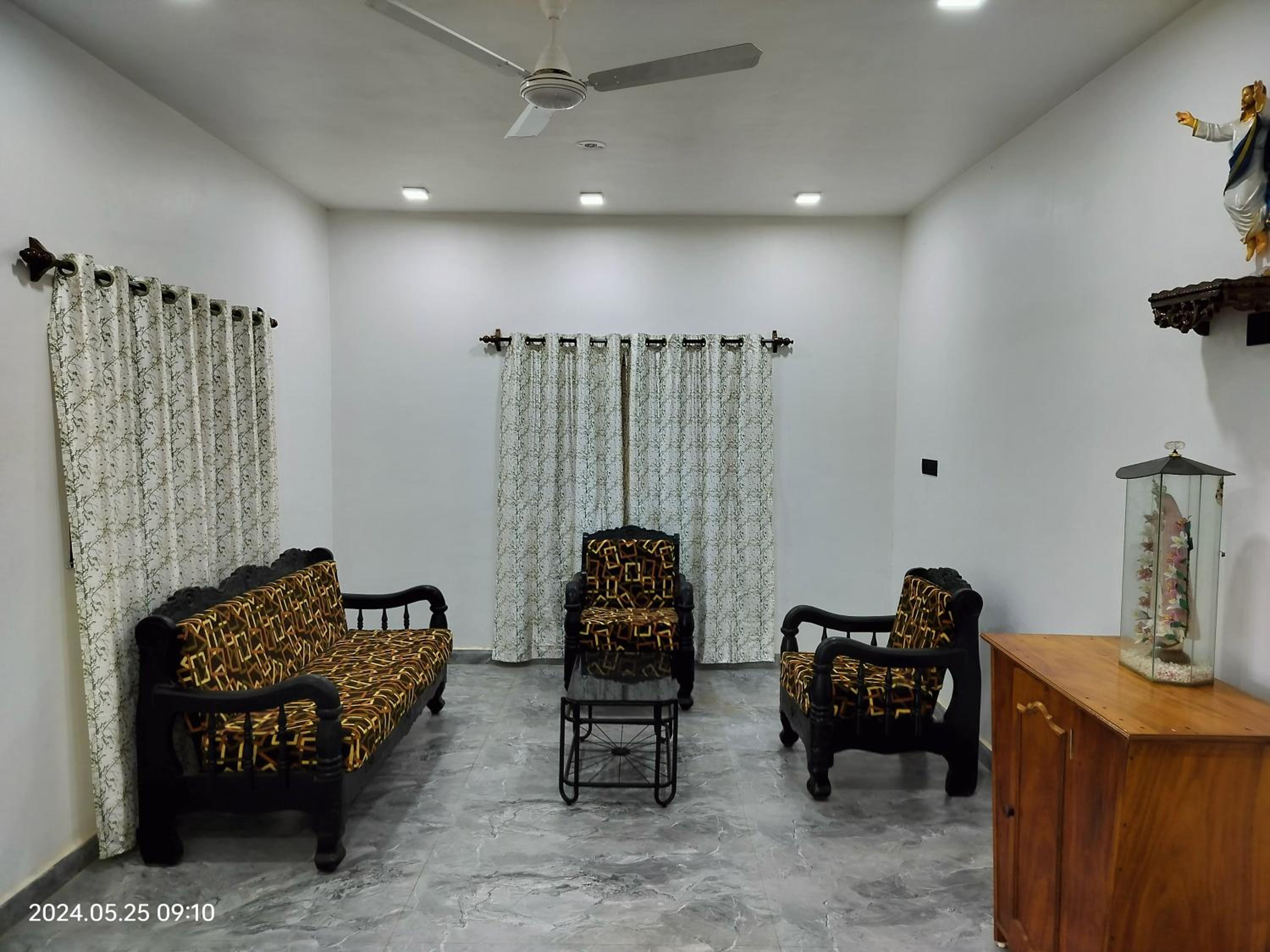 White House Morjim