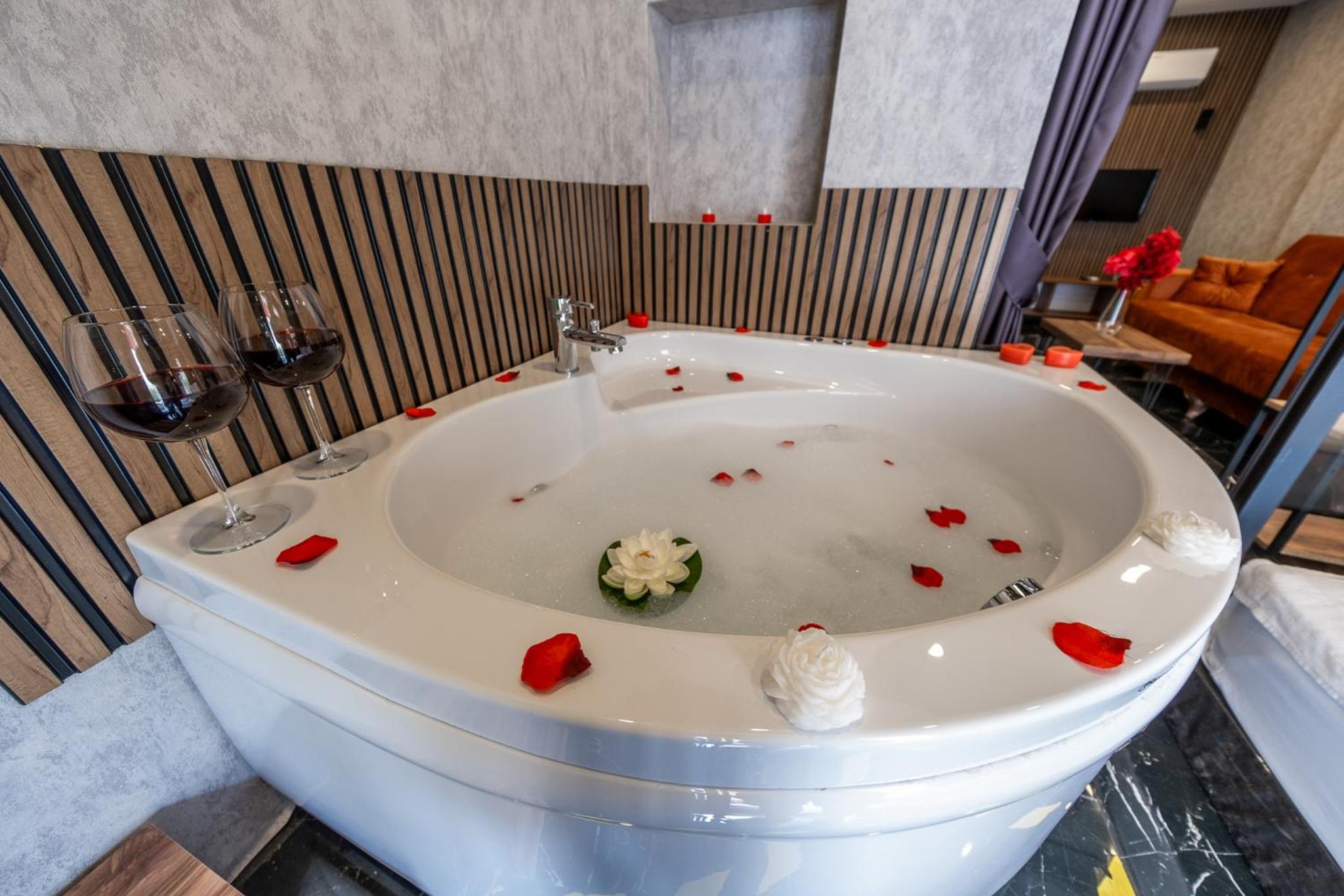 Mrt Suites Lara - Image 121