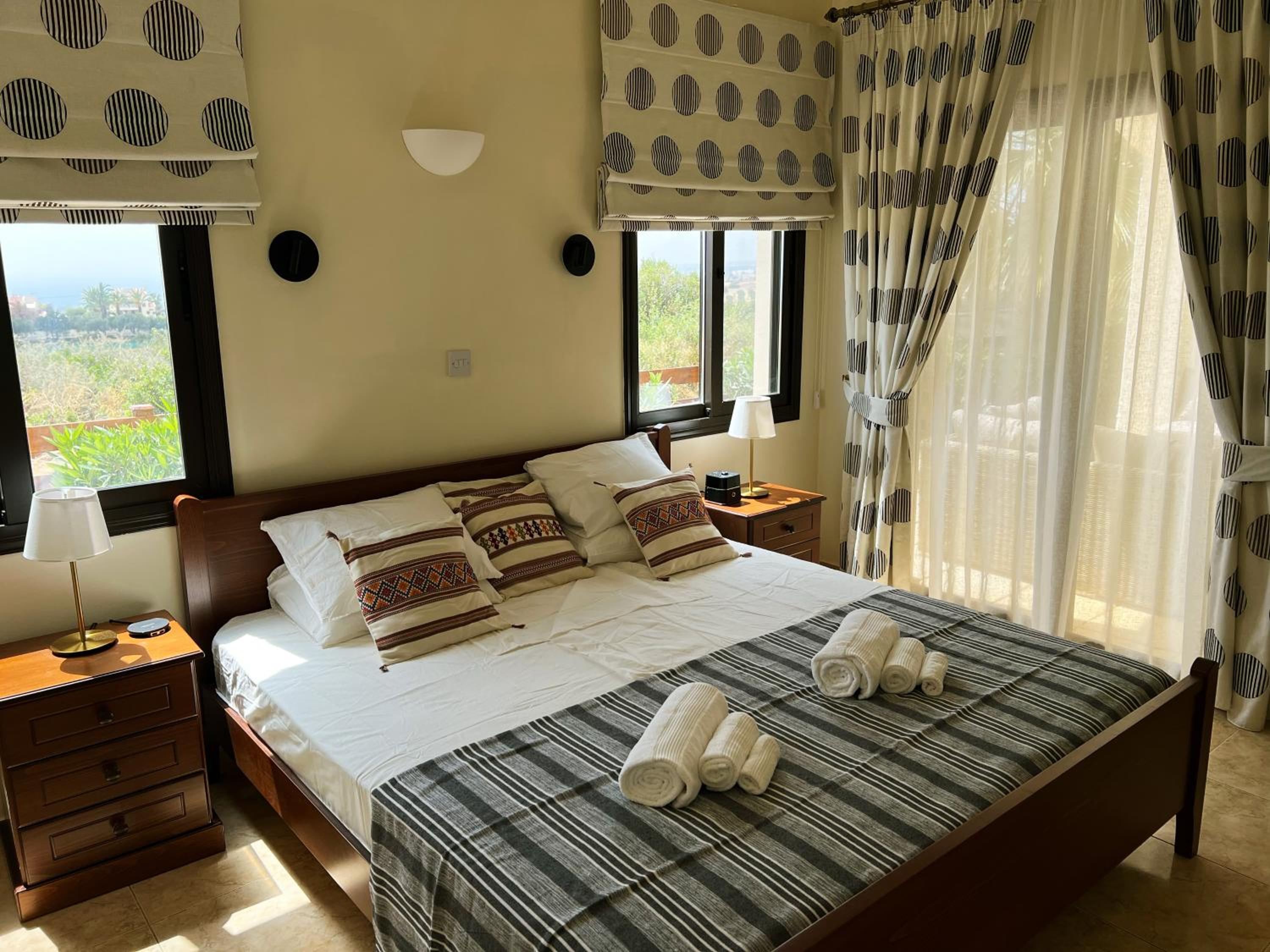 Villa Pleiades - sea views, private pool & hot tub