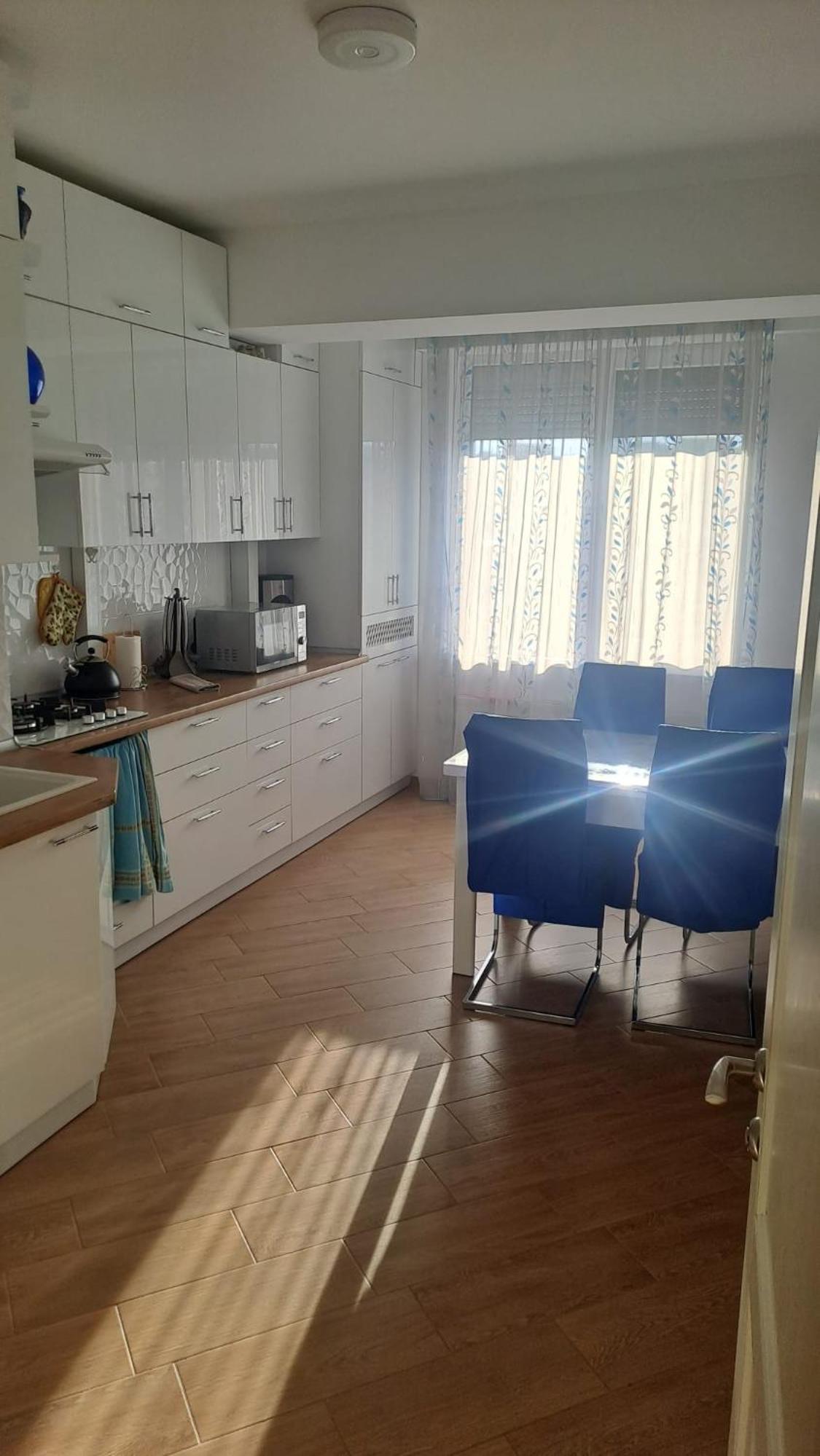 AIRPORT HOTEL&APARTMENT&parking