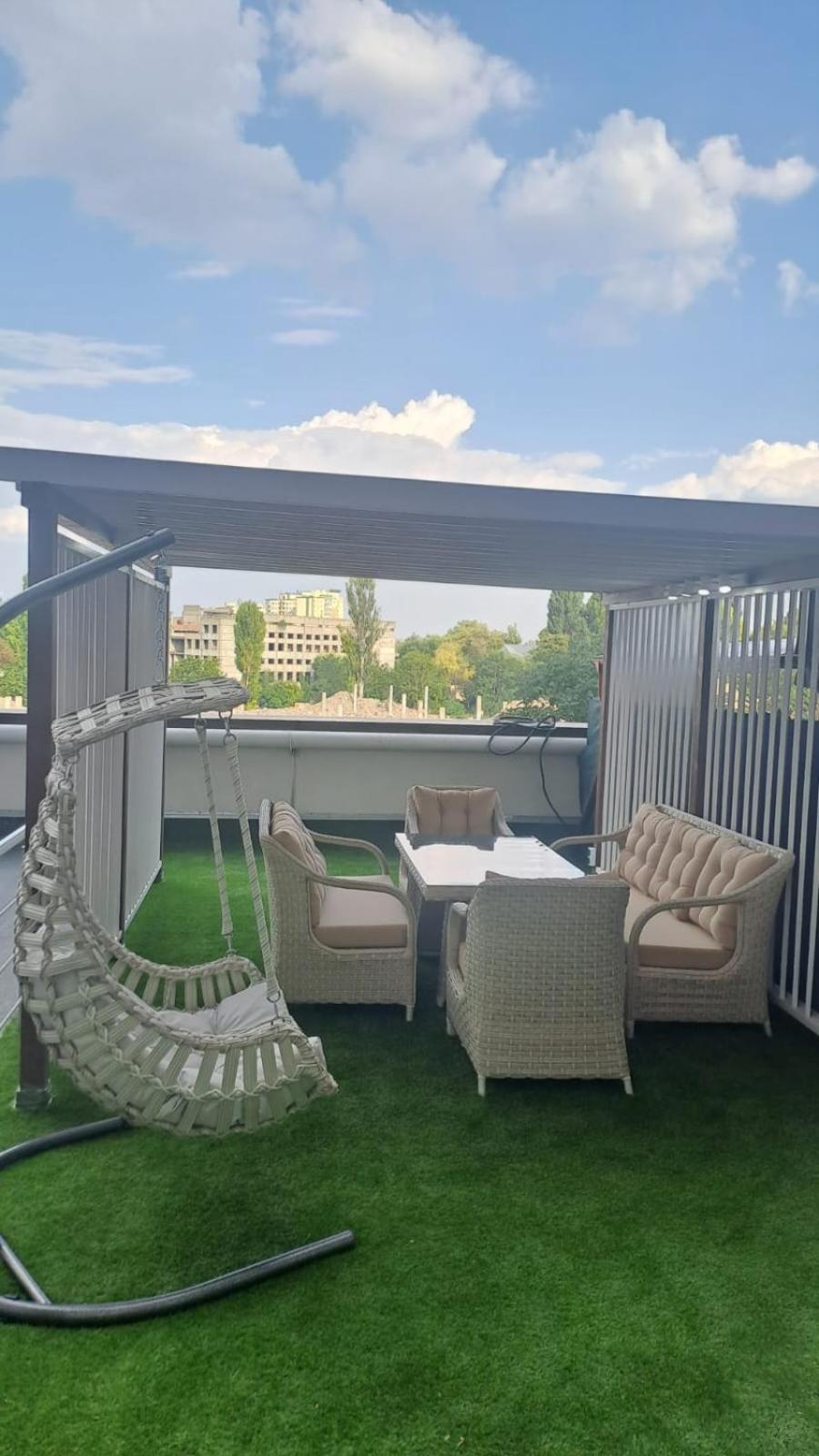 AIRPORT HOTEL&APARTMENT&parking