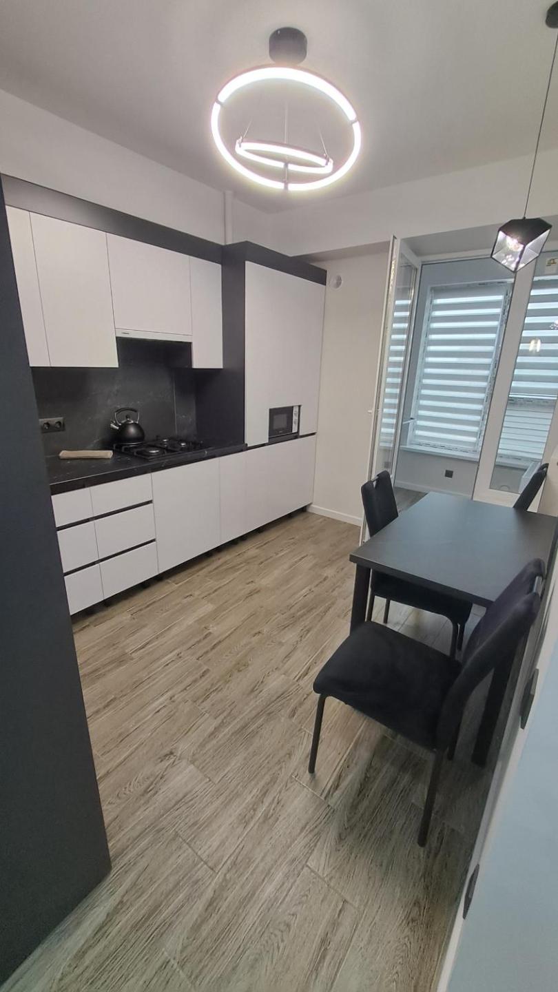 AIRPORT HOTEL&APARTMENT&parking