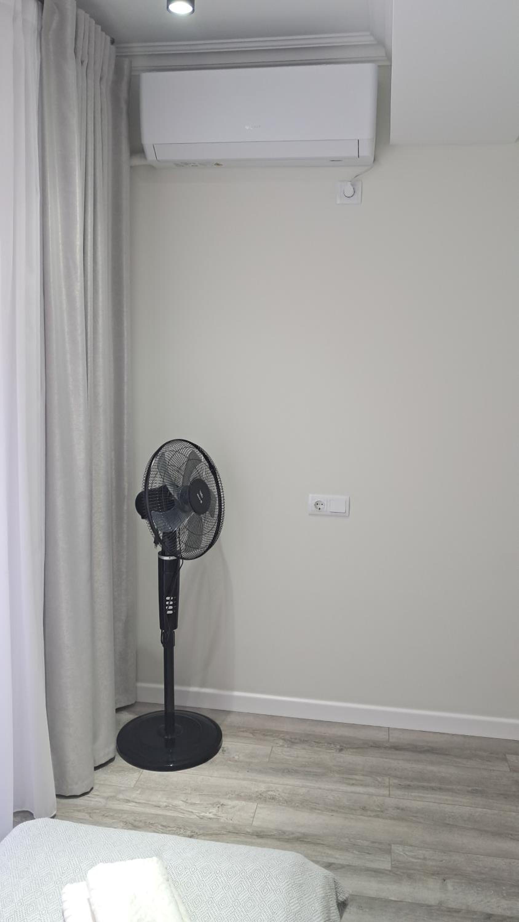 AIRPORT HOTEL&APARTMENT&parking
