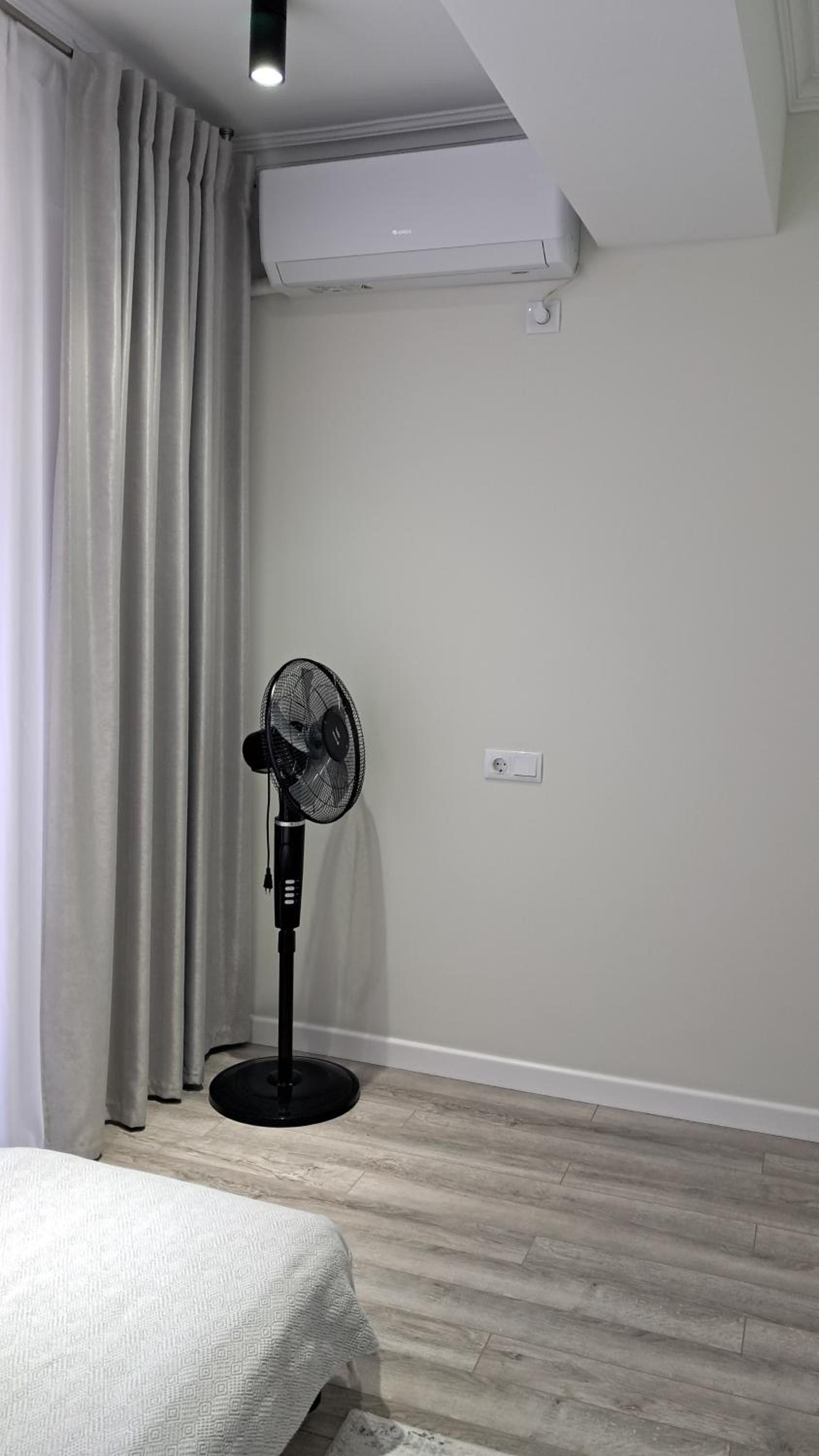 AIRPORT HOTEL&APARTMENT&parking