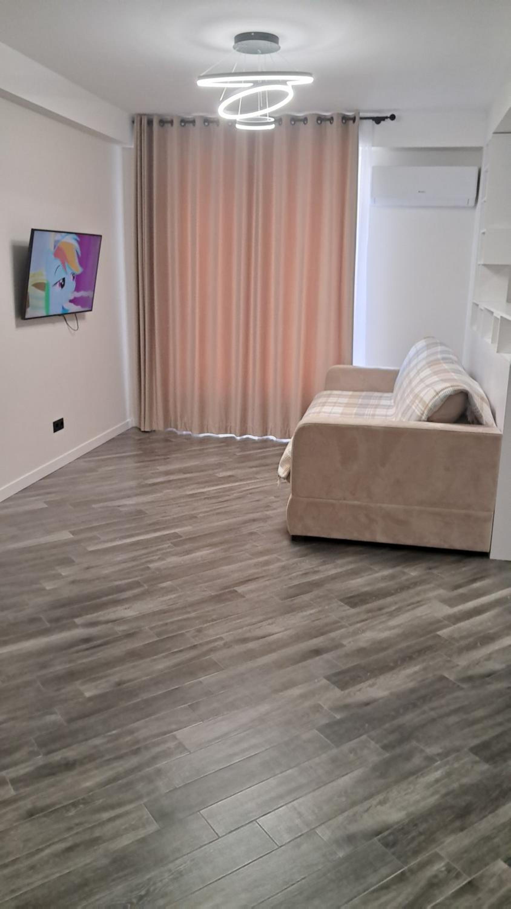 AIRPORT HOTEL&APARTMENT&parking