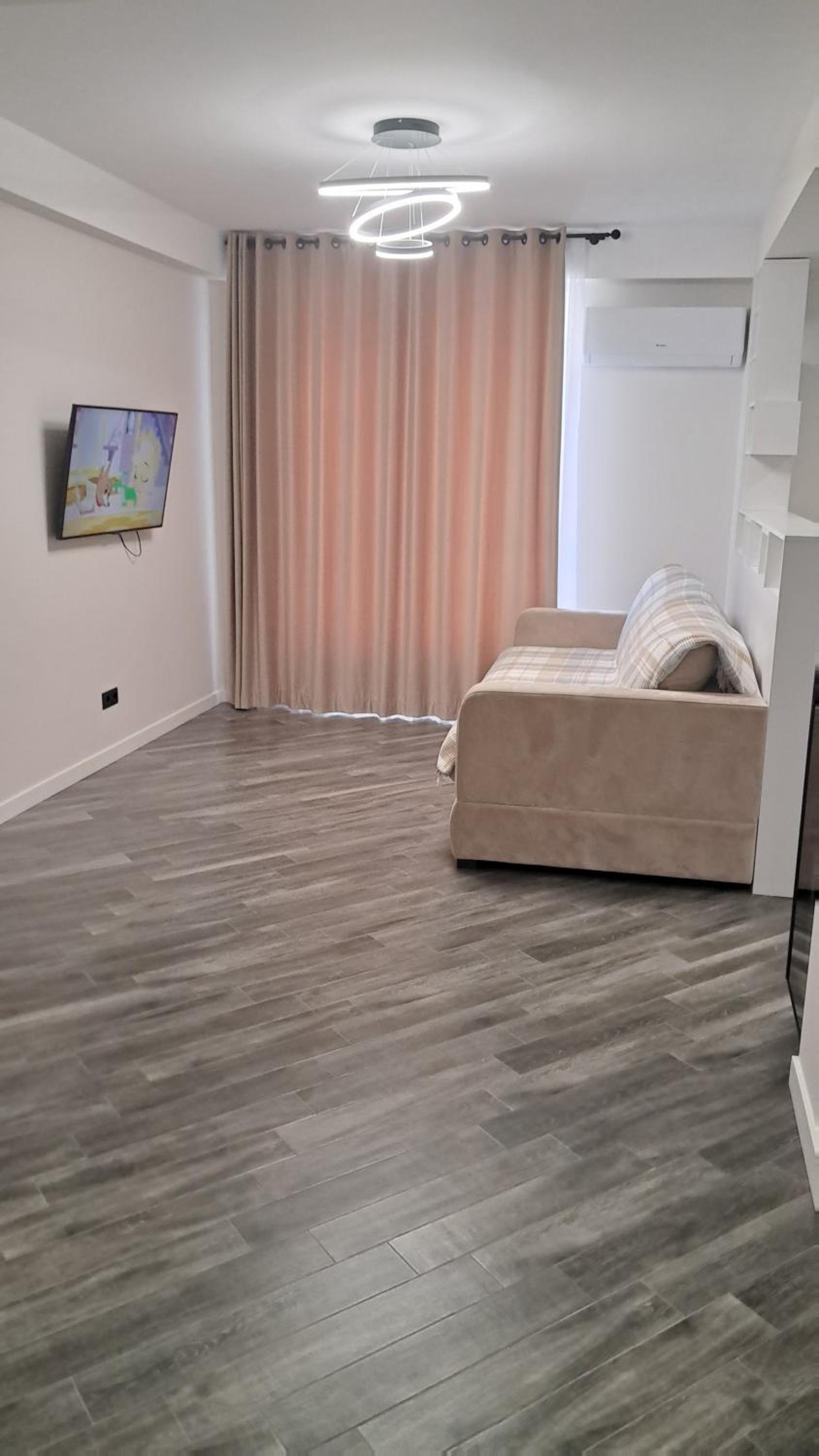 AIRPORT HOTEL&APARTMENT&parking