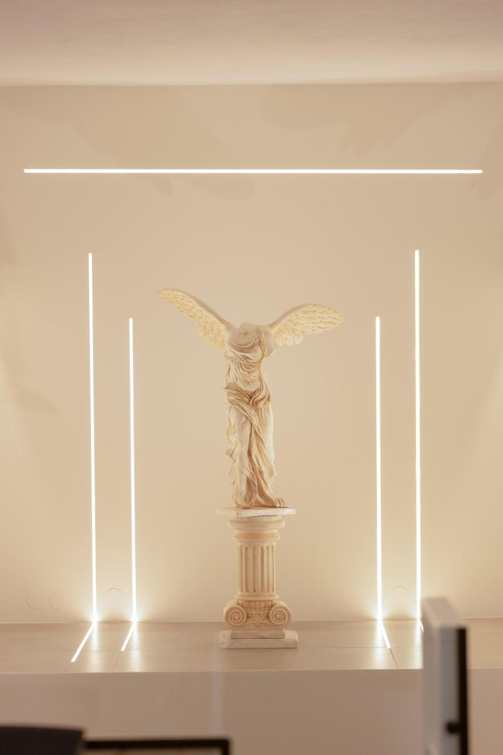 Eunoia Luxury Loft photo 4