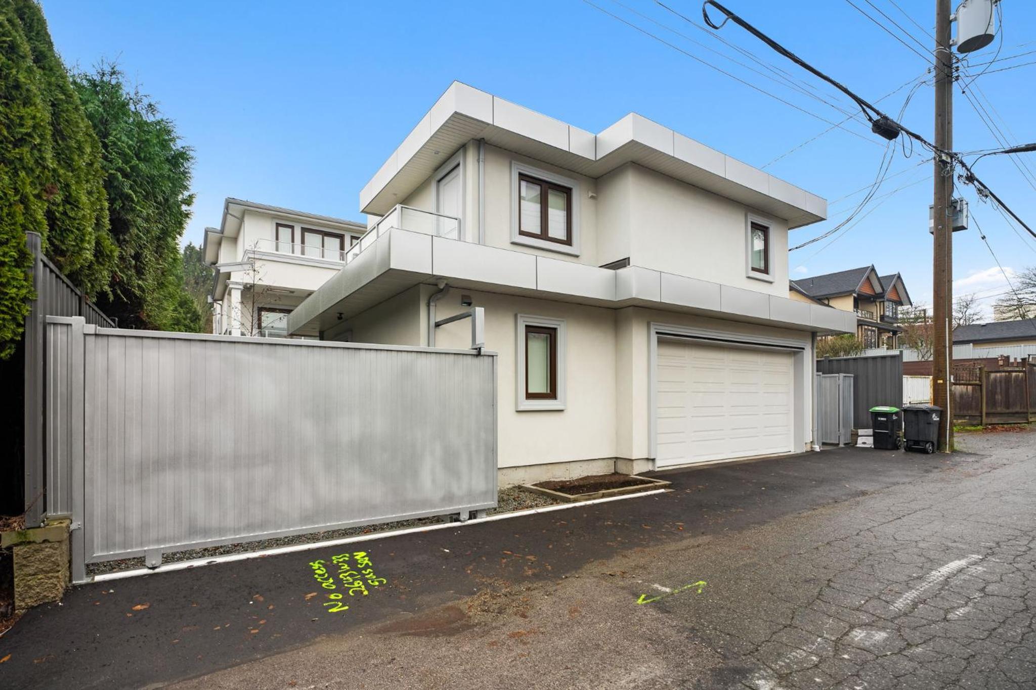 Brand New 2 Bedroom Point Grey Getaway