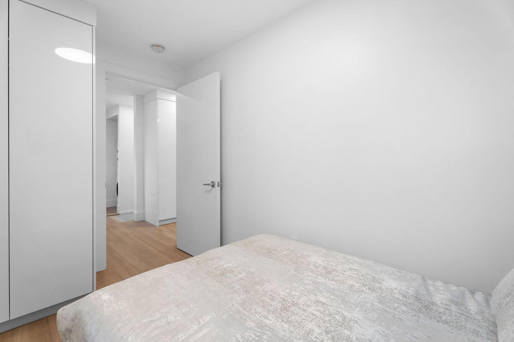 Brand New 2 Bedroom Point Grey Getaway