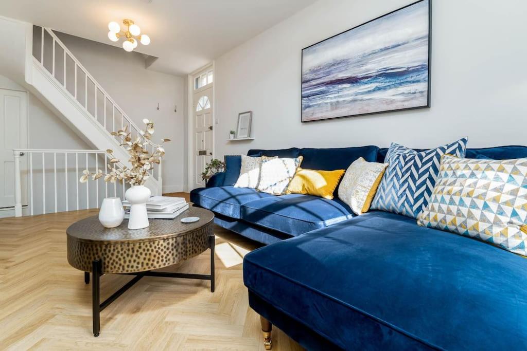 Gorgeous seaside Mews