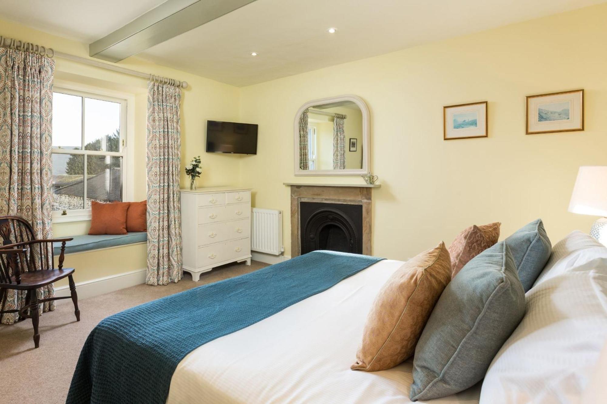Hollins Farmhouse