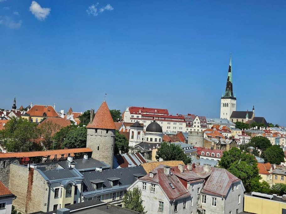 Tallinn Vacations - Comfort of city central with charming view - Property Image 1