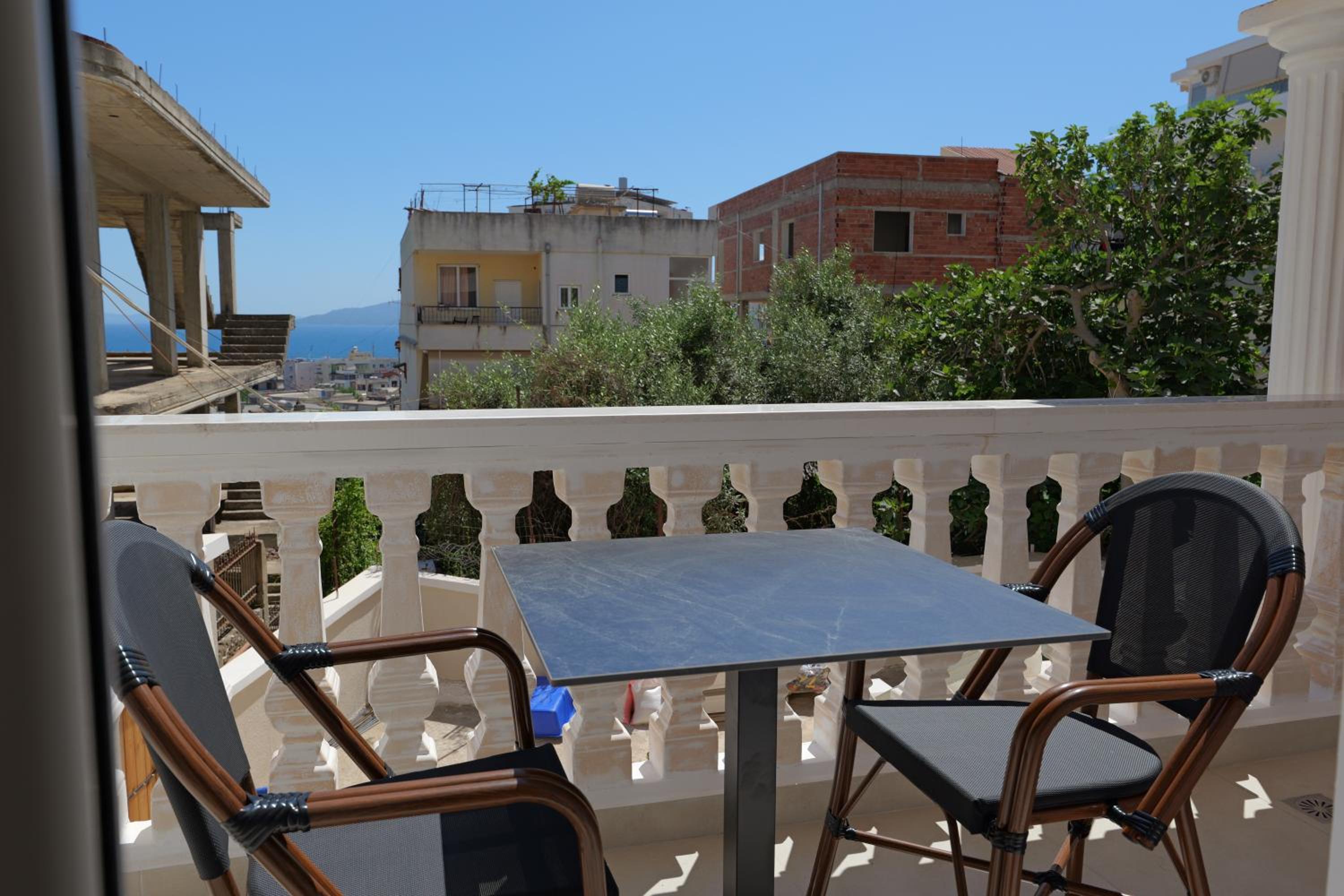 Villa Henrik 77 Saranda Centrum