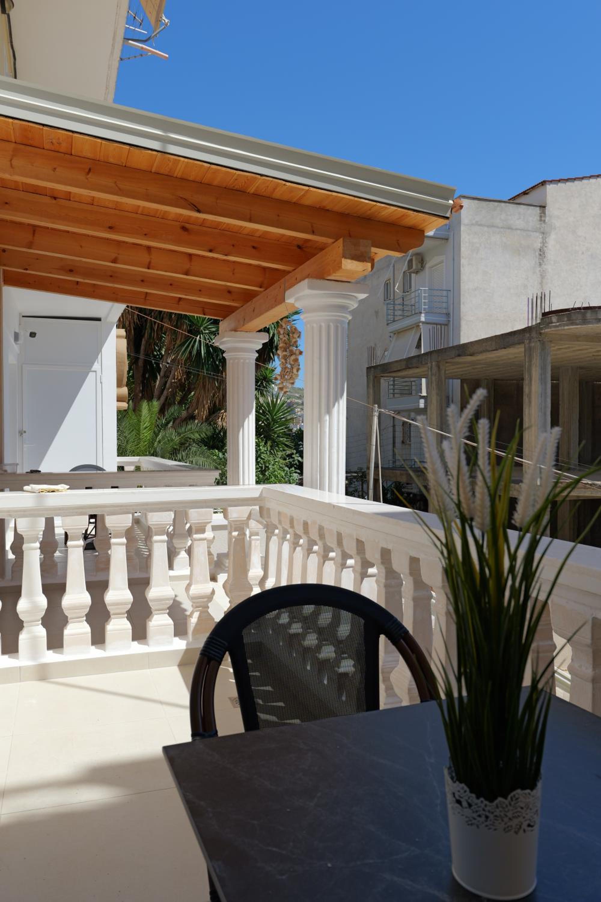 Villa Henrik 77 Saranda Centrum