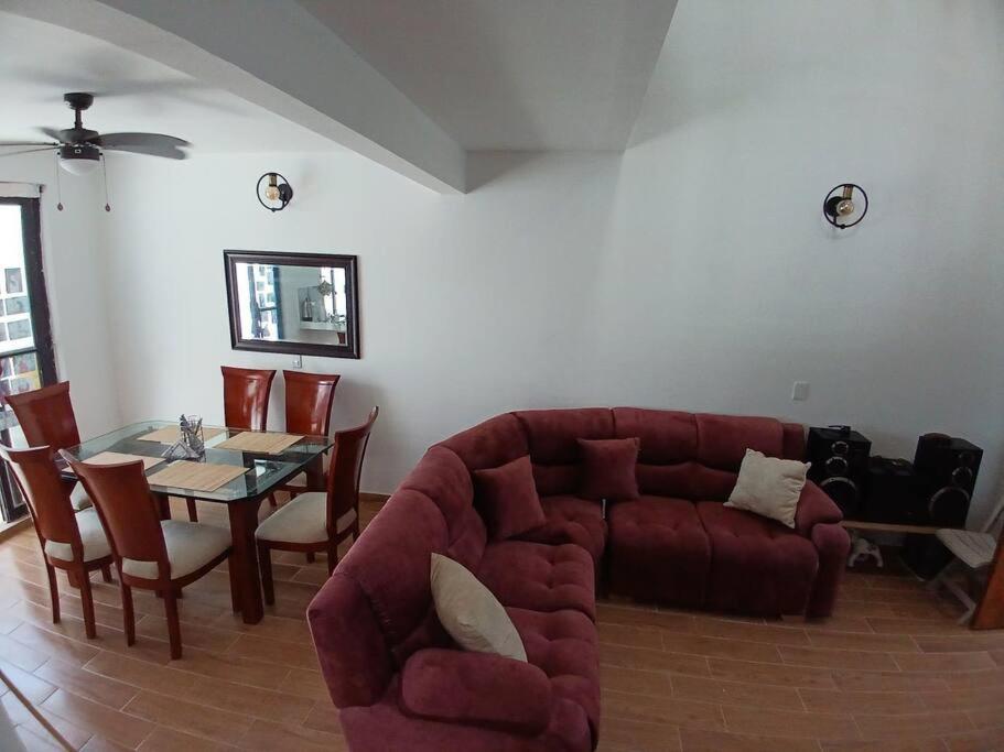 Casa en Condominio con Piscina