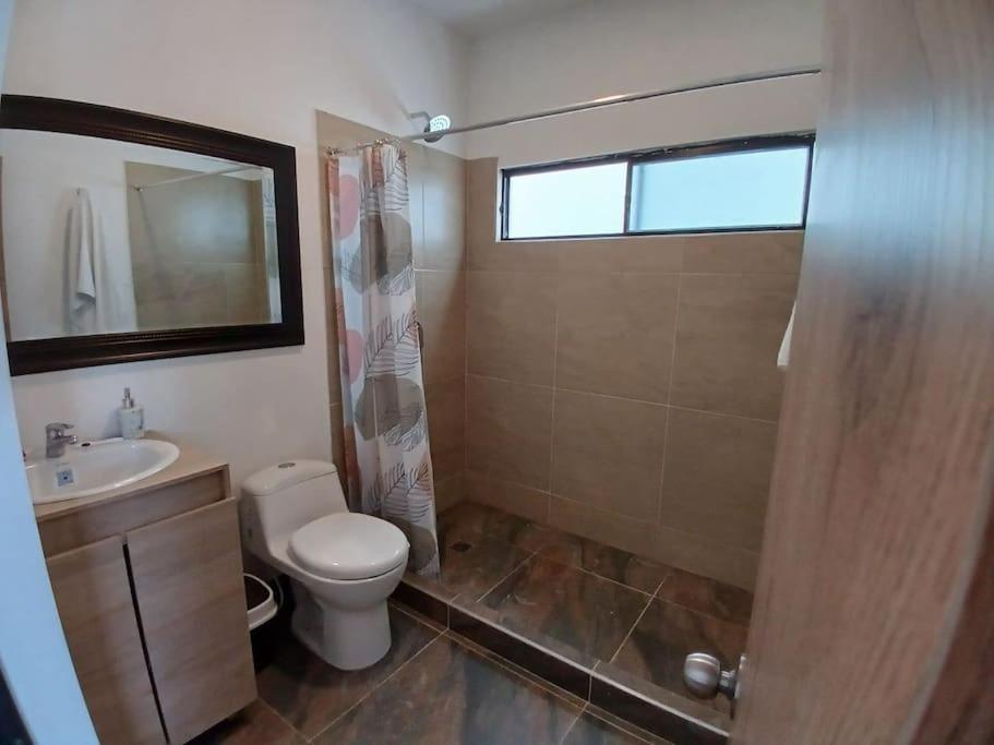Casa en Condominio con Piscina