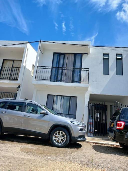 Casa en Condominio con Piscina