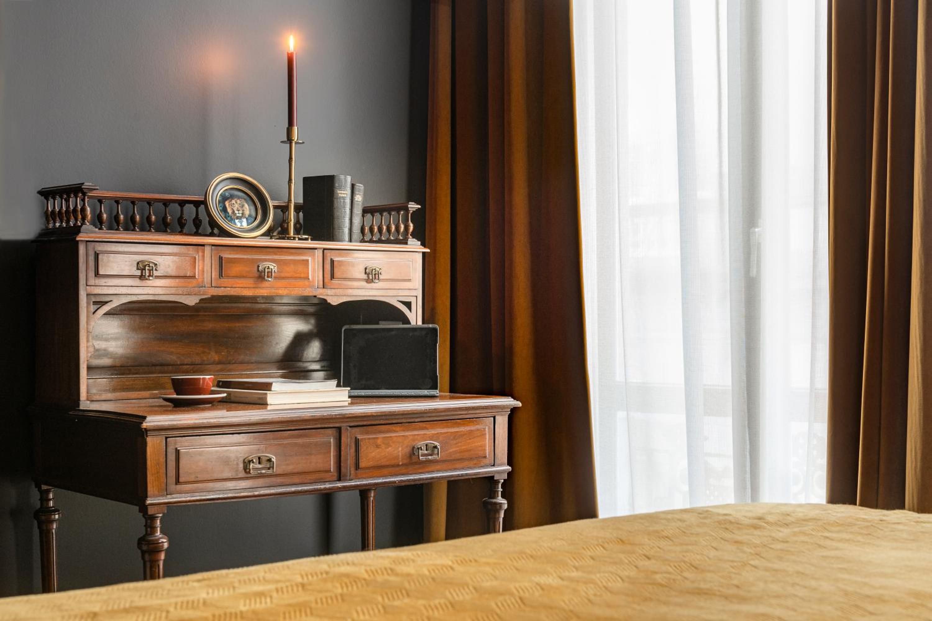The Bank 1869 - Unique guestrooms in the historic center of Bruges