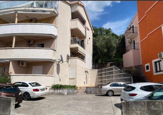 Apartments Nina & Lola view 2