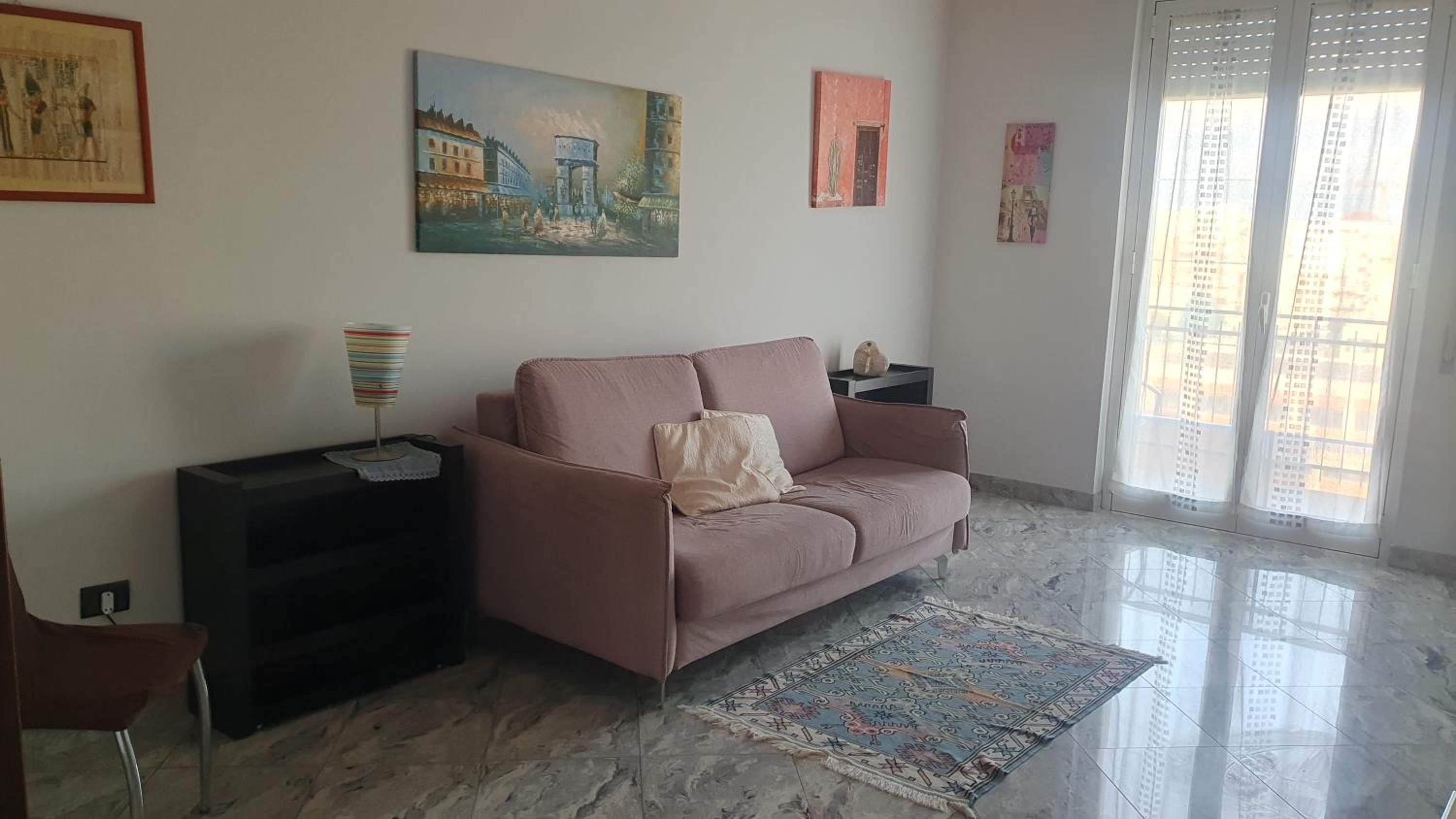 soleada en Monopoli — hotel room