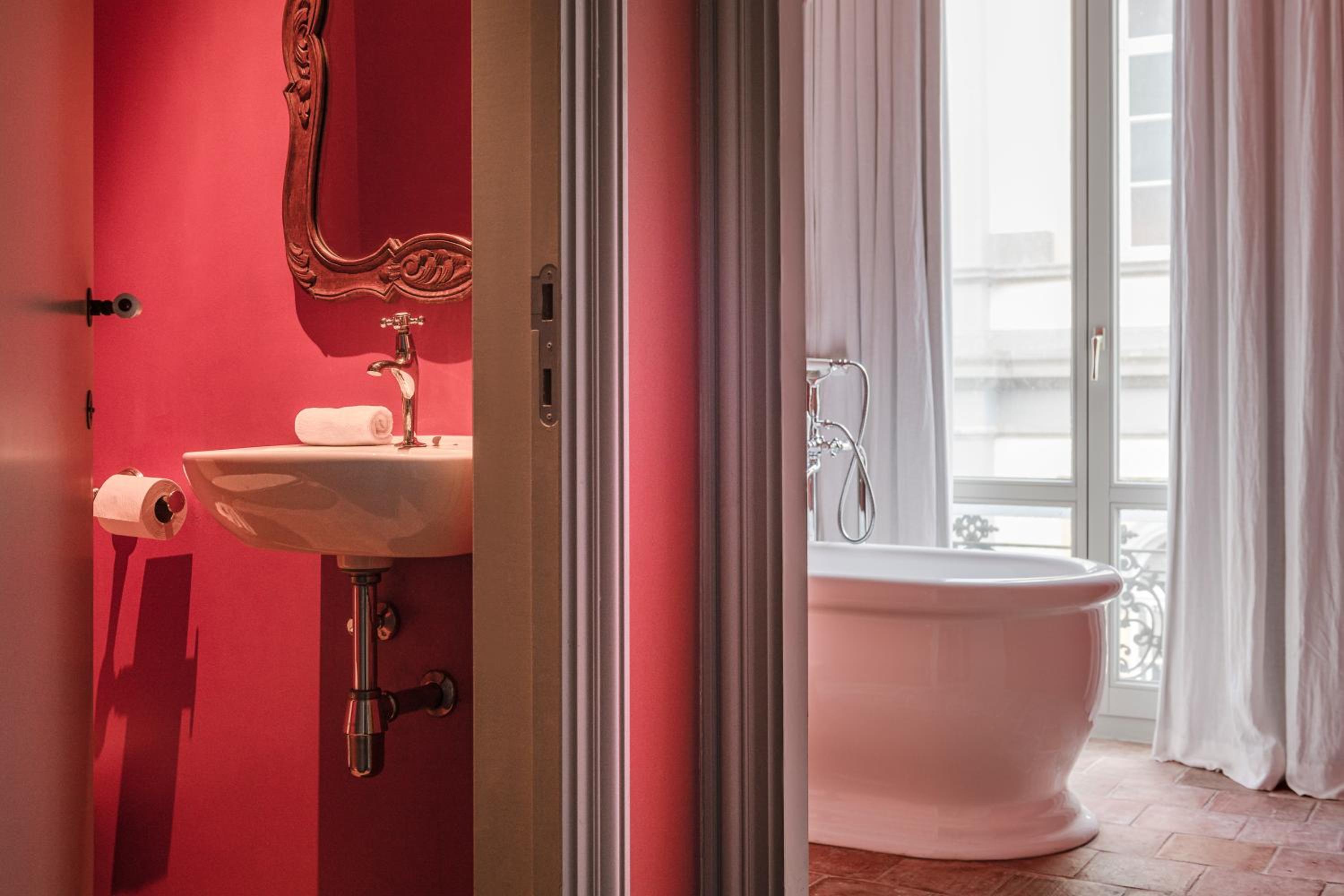 The Bank 1869 - Unique guestrooms in the historic center of Bruges