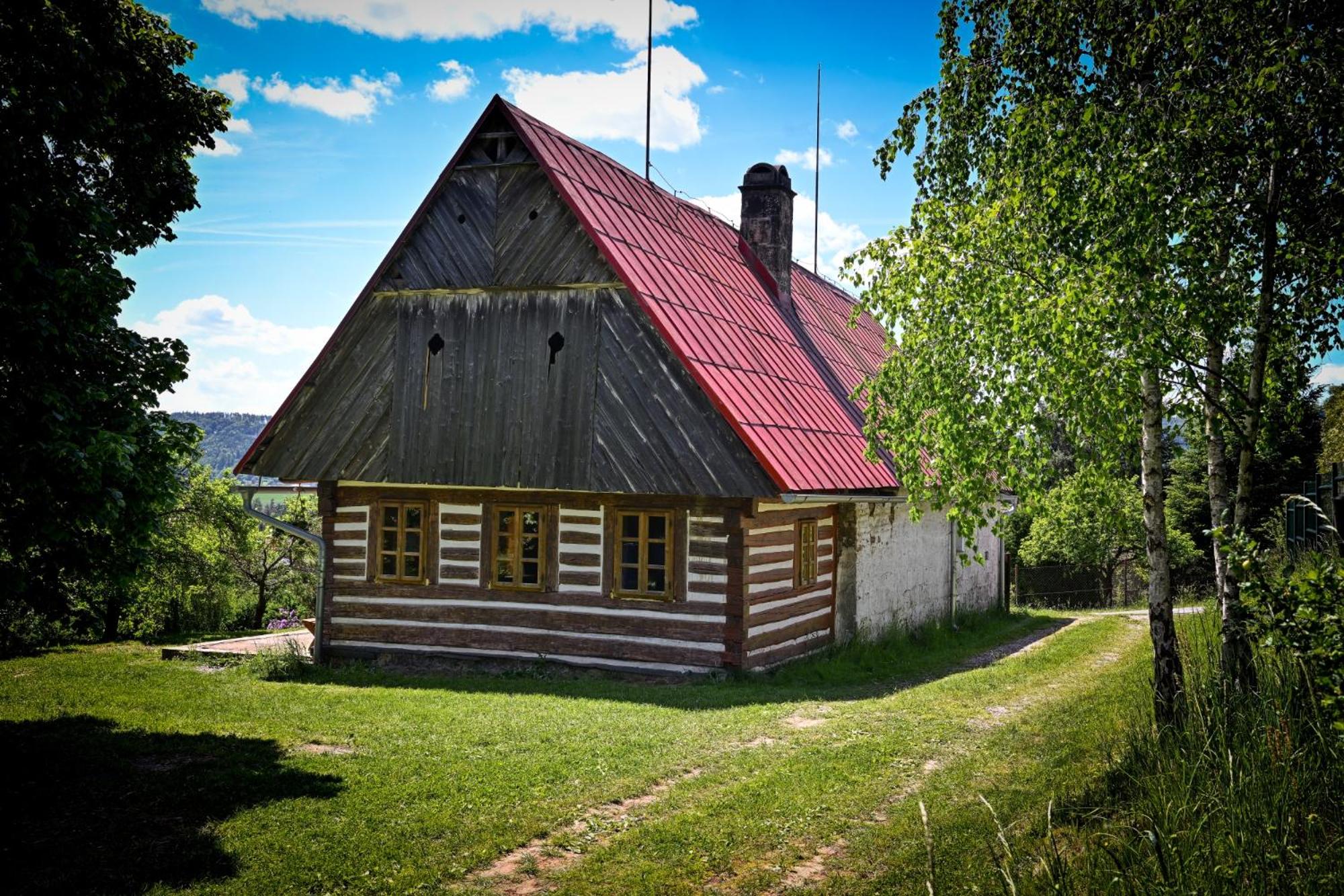 Roubenka nad přehradou